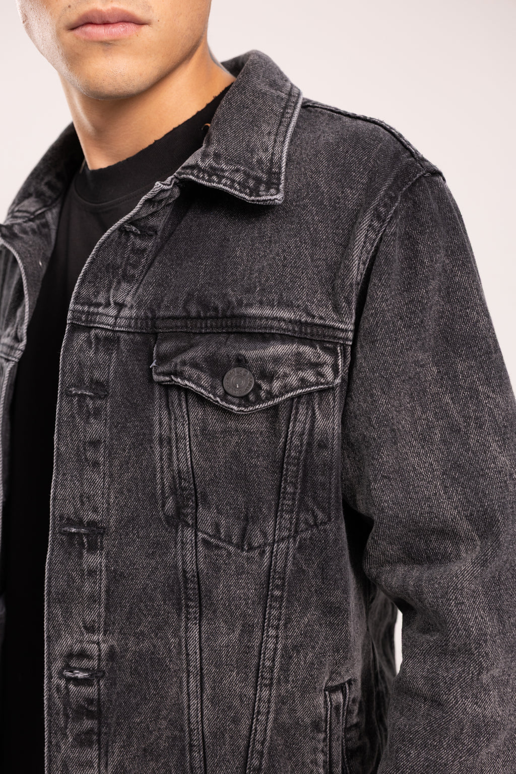 Chaqueta Denim Slim Fit para Hombre - Chaqueta Trucker de Mezclilla con Bolsillos y Herrajes Estilo Darkwear Streetwear