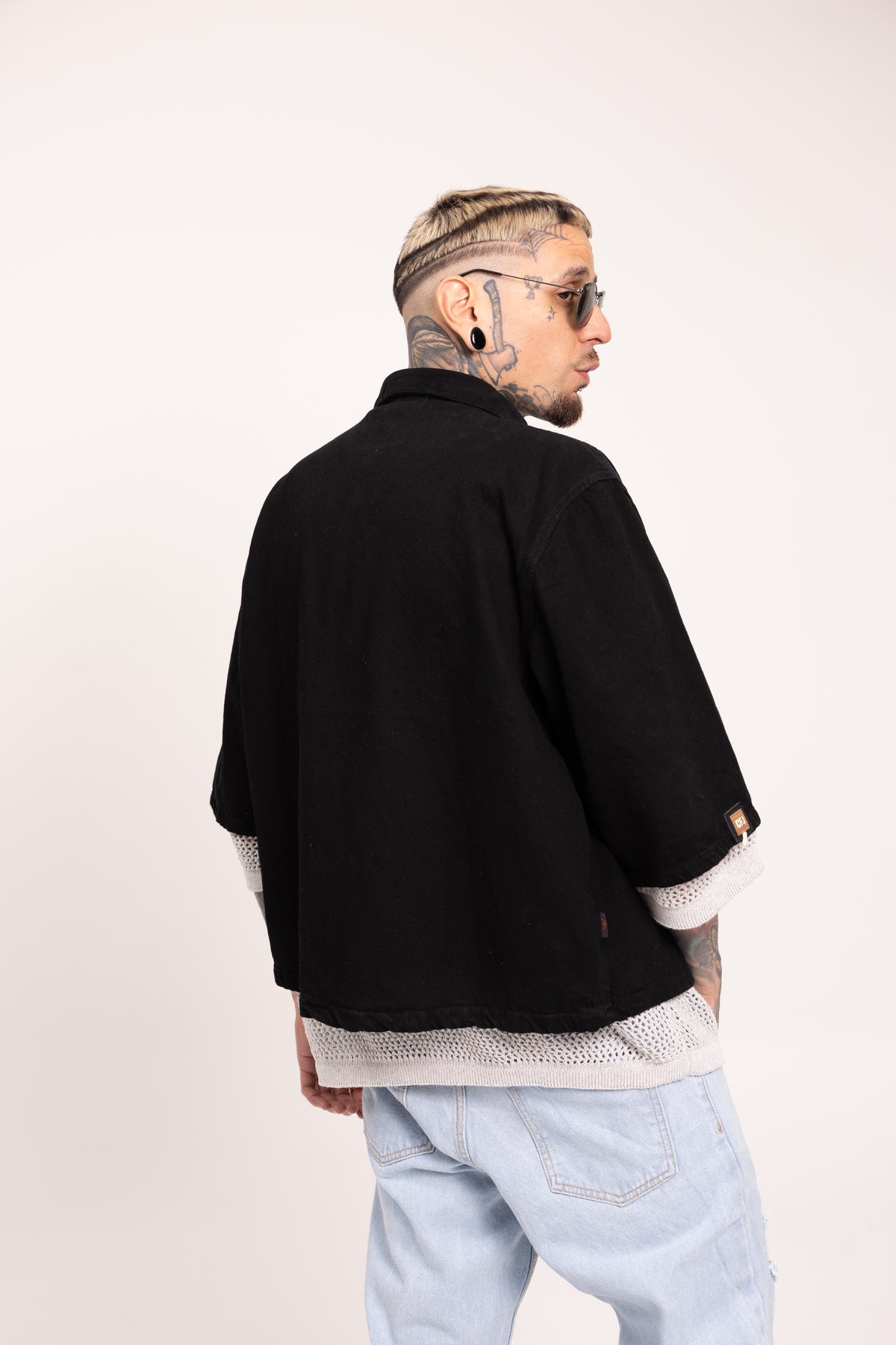 Camisa Boxy Fit Manga 3/4 para Hombre - Camisa Negra Lavada con Cremallera Estilo Streetwear