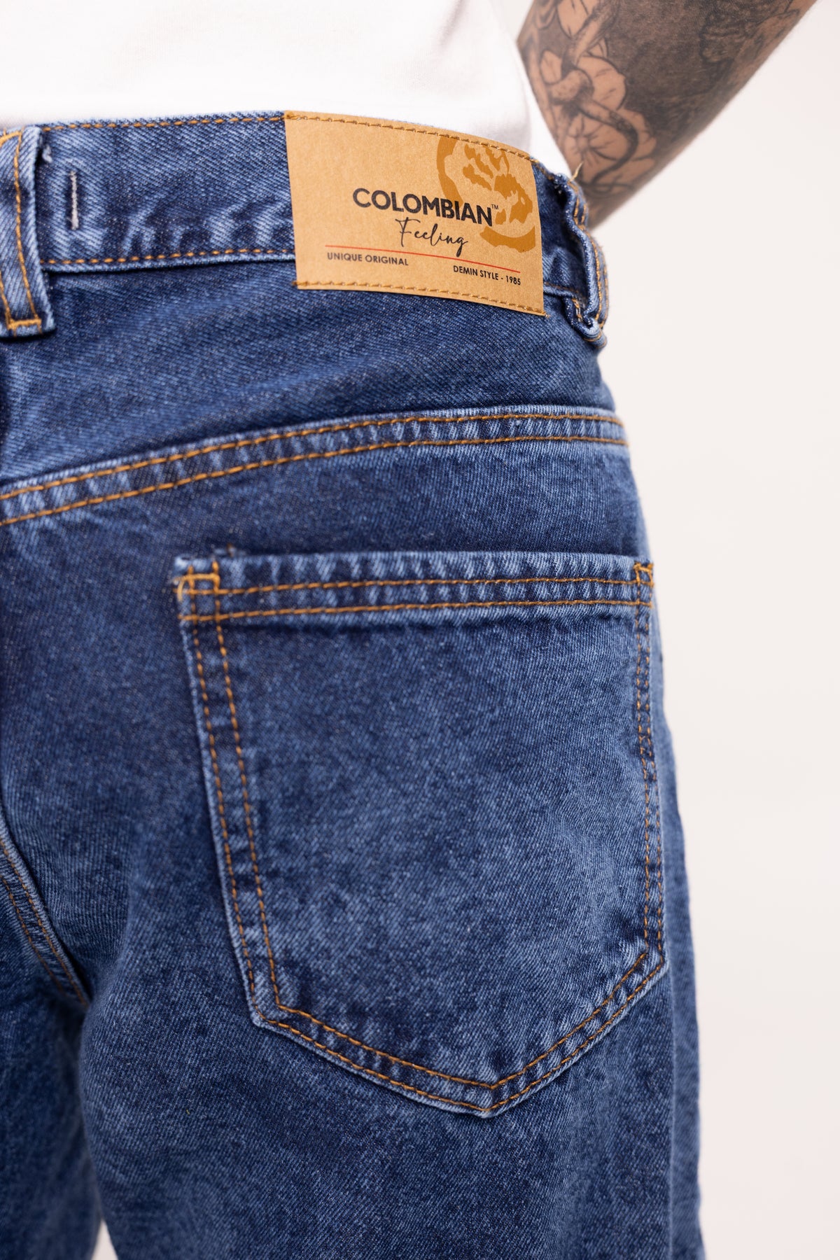 Jean Relaxed Fit para Hombre - Pantalón Denim Azul Claro Sólido de Corte Recto y Cómodo Estilo Streetwear Vintage