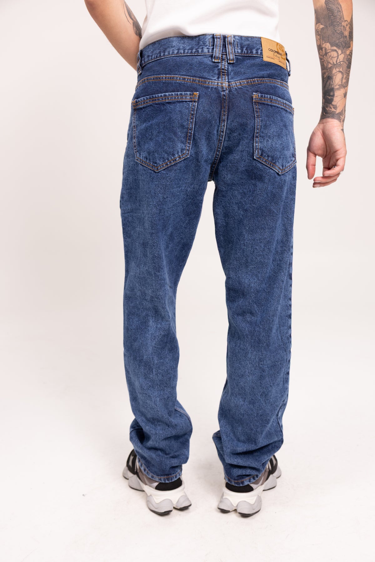 Jean Relaxed Fit para Hombre - Pantalón Denim Azul Claro Sólido de Corte Recto y Cómodo Estilo Streetwear Vintage