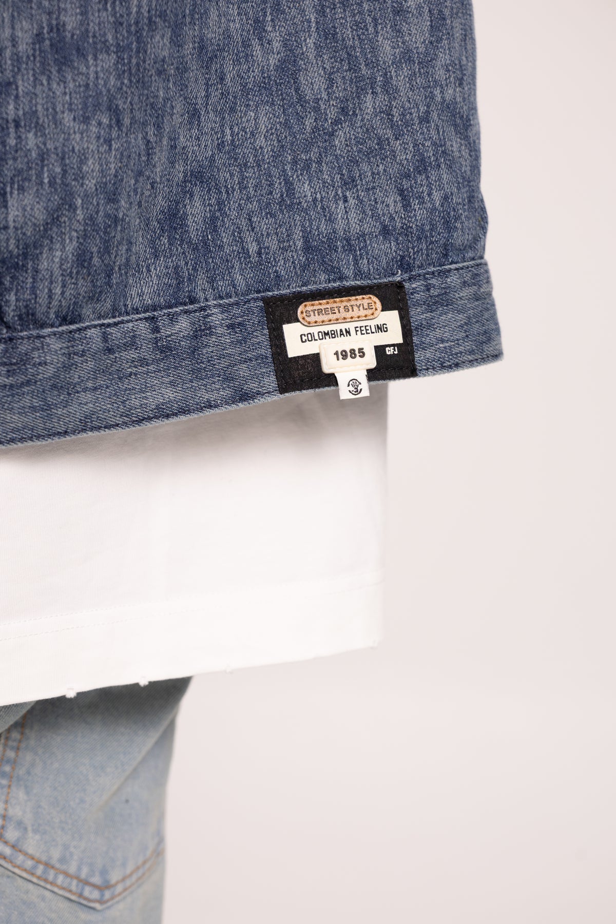 Chaqueta Denim Slim Fit Matrix para Hombre - Cazadora Jacquard Azul Estilo Cyberpunk Urbano