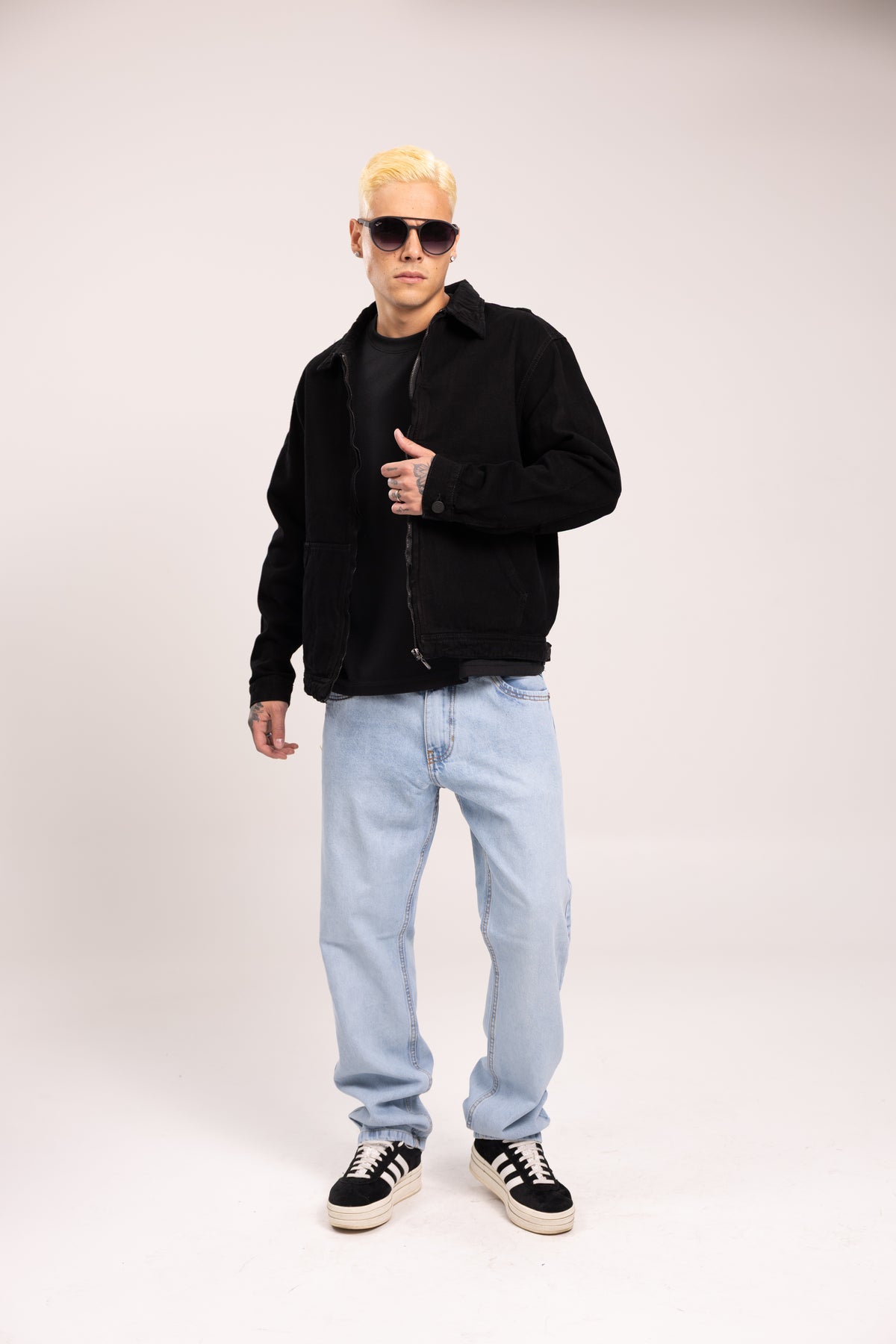 Chaqueta Negra para Hombre - Cazadora Corduroy con Cremallera Estilo Urbano Minimalista