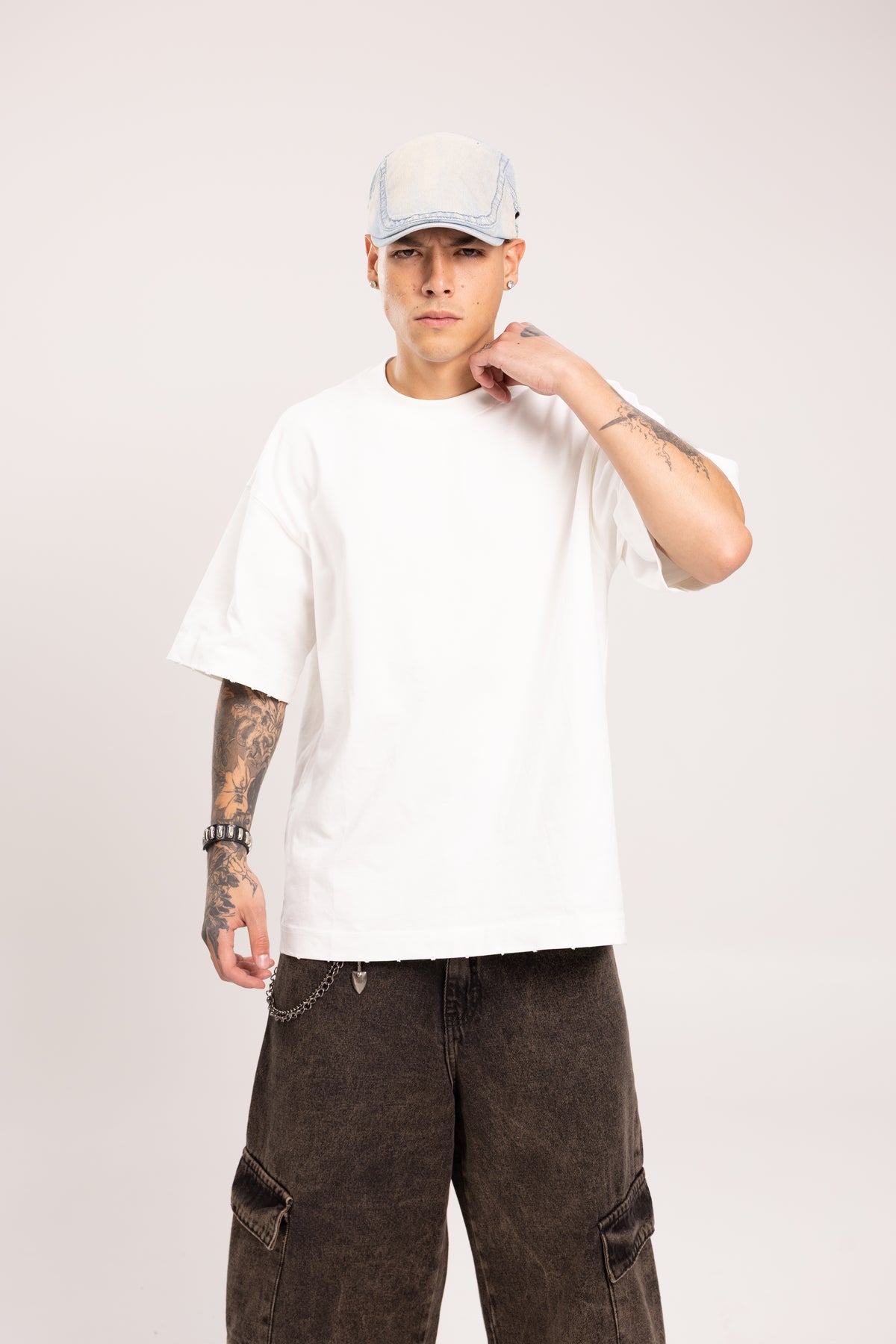 Camiseta Oversize Heavyweight con Bordes Crudos para Hombre - Camiseta Básica Boxy Fit Crudo en Algodón Pesado Estilo Streetwear