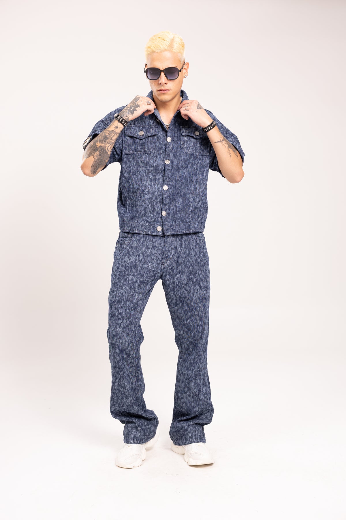 Camisa Denim Manga Corta Boxy Fit para Hombre - Camisa Jacquard Azul Estilo Streetwear Crop Urbano