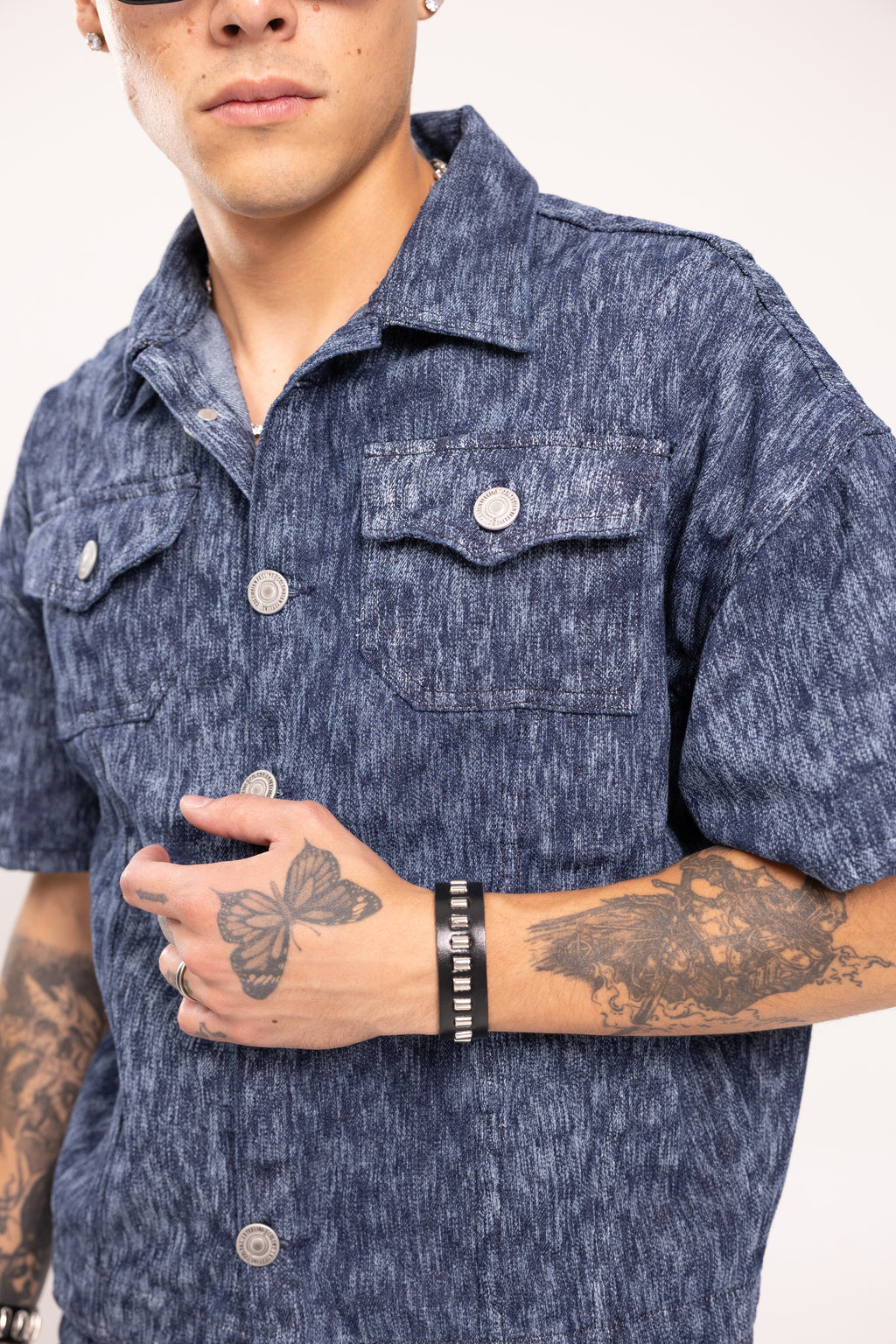Camisa Denim Manga Corta Boxy Fit para Hombre - Camisa Jacquard Azul Estilo Streetwear Crop Urbano