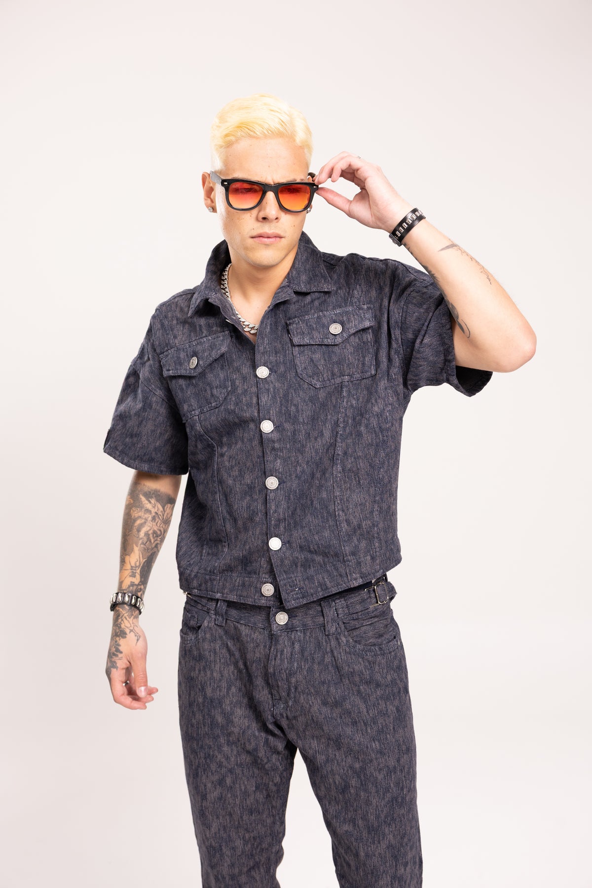 Camisa Denim Manga Corta Boxy Fit para Hombre - Camisa Jacquard Azul Estilo Streetwear Crop Urbano