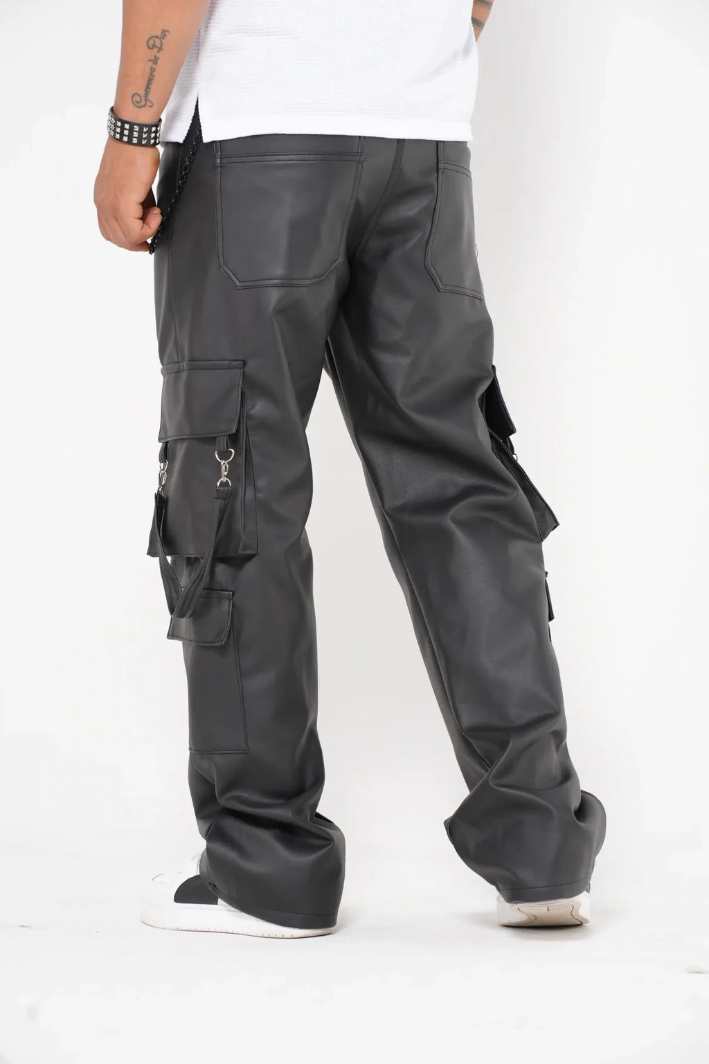 Pantalón Cargo Oversized de Imitación Piel Negro