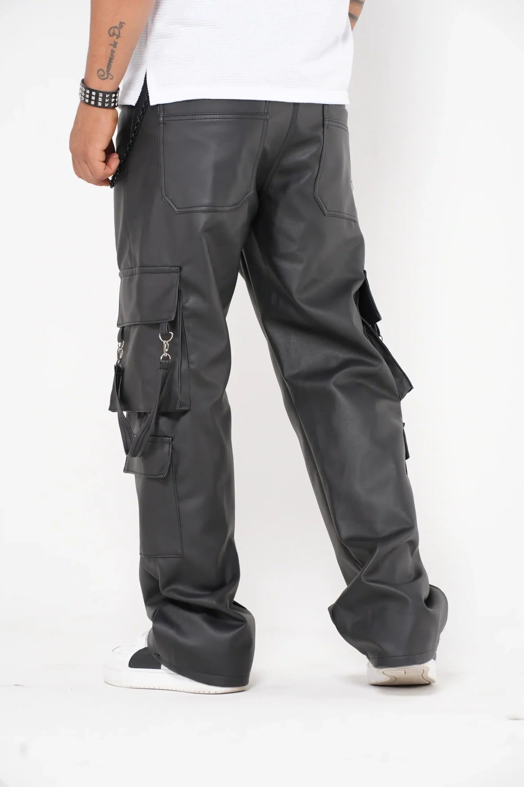 Pantalón Cargo Oversized de Imitación Piel Negro