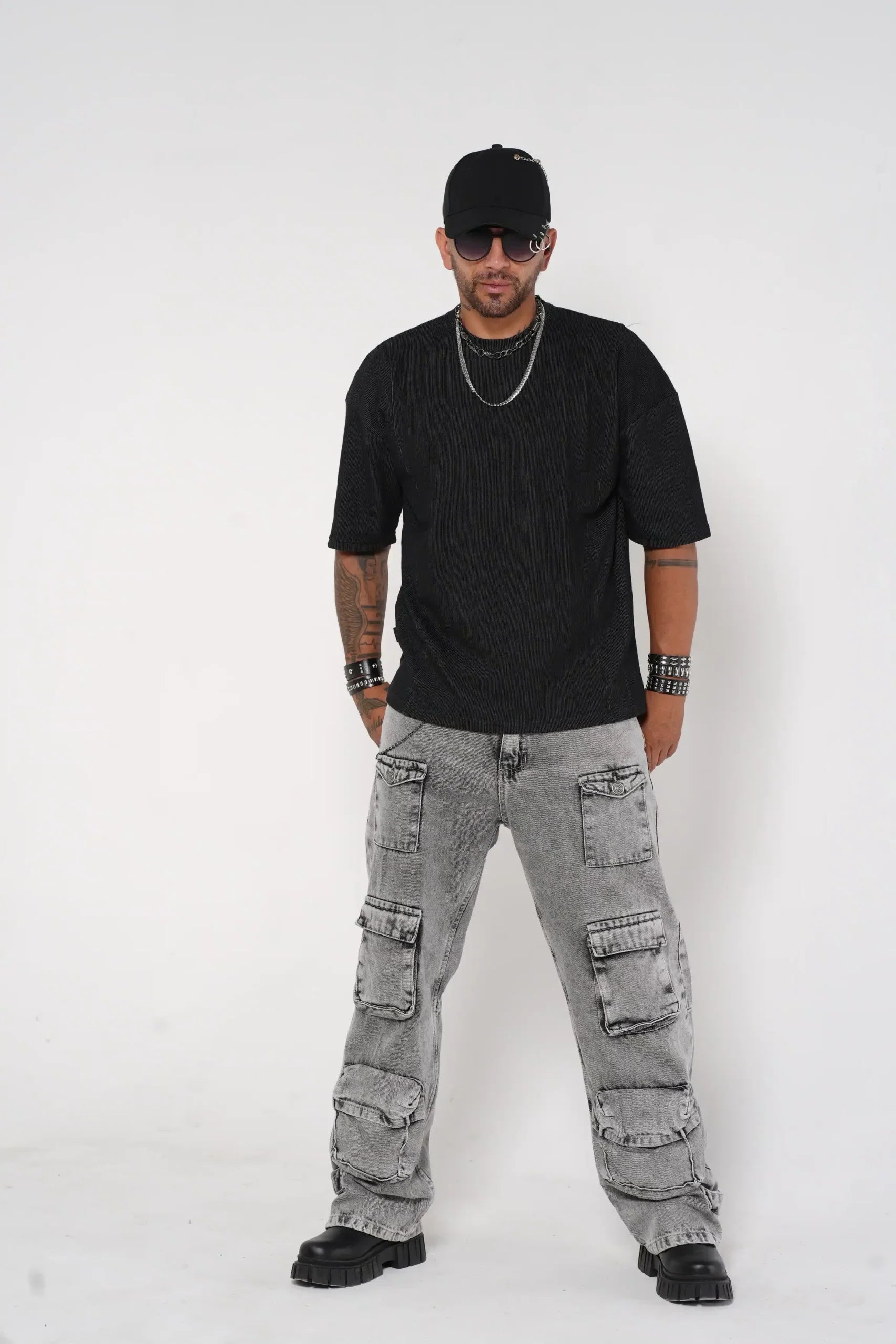 Camiseta Oversize Texturizada negra - Estilo Minimalista Urbano