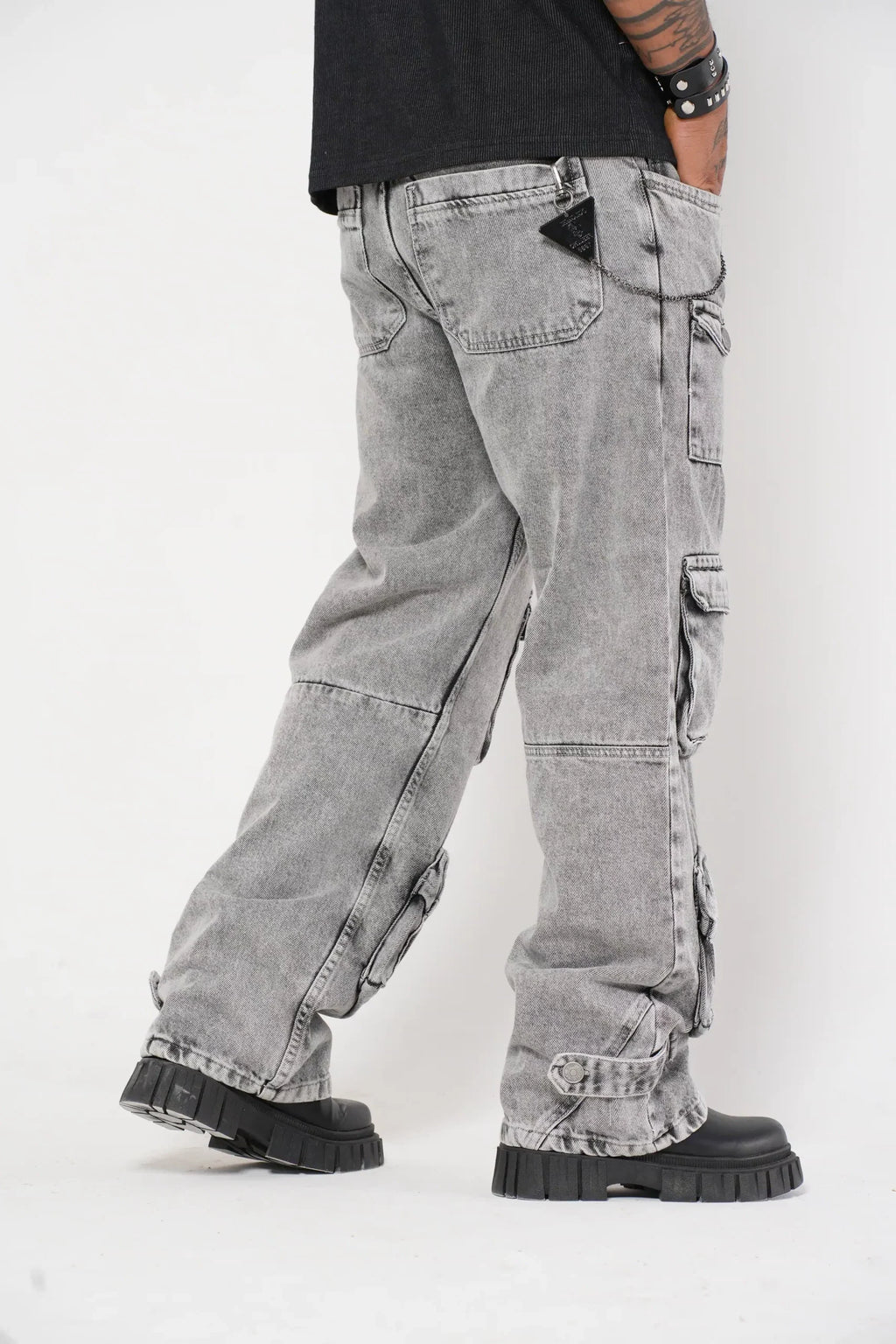 Pantalón Cargo Denim gris claro Lavado con Múltiples Bolsillos