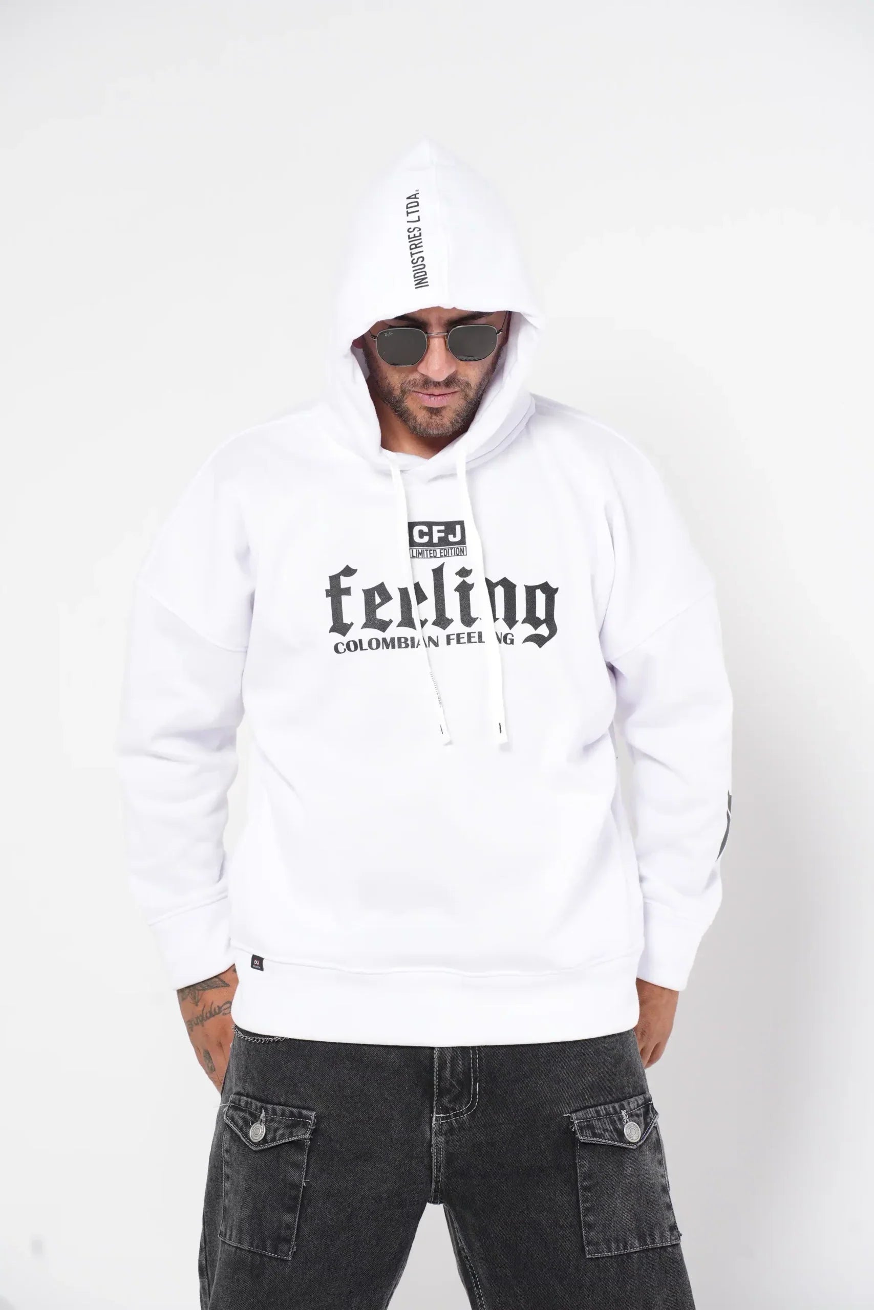 Buzo Hoodie blanco con Capucha y Estampado "Colombian Feeling"