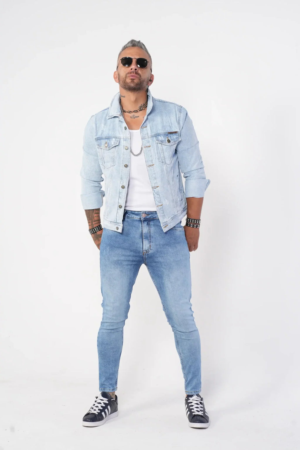 Jeans Skinny Fit Azul Claro con Lavado Medio