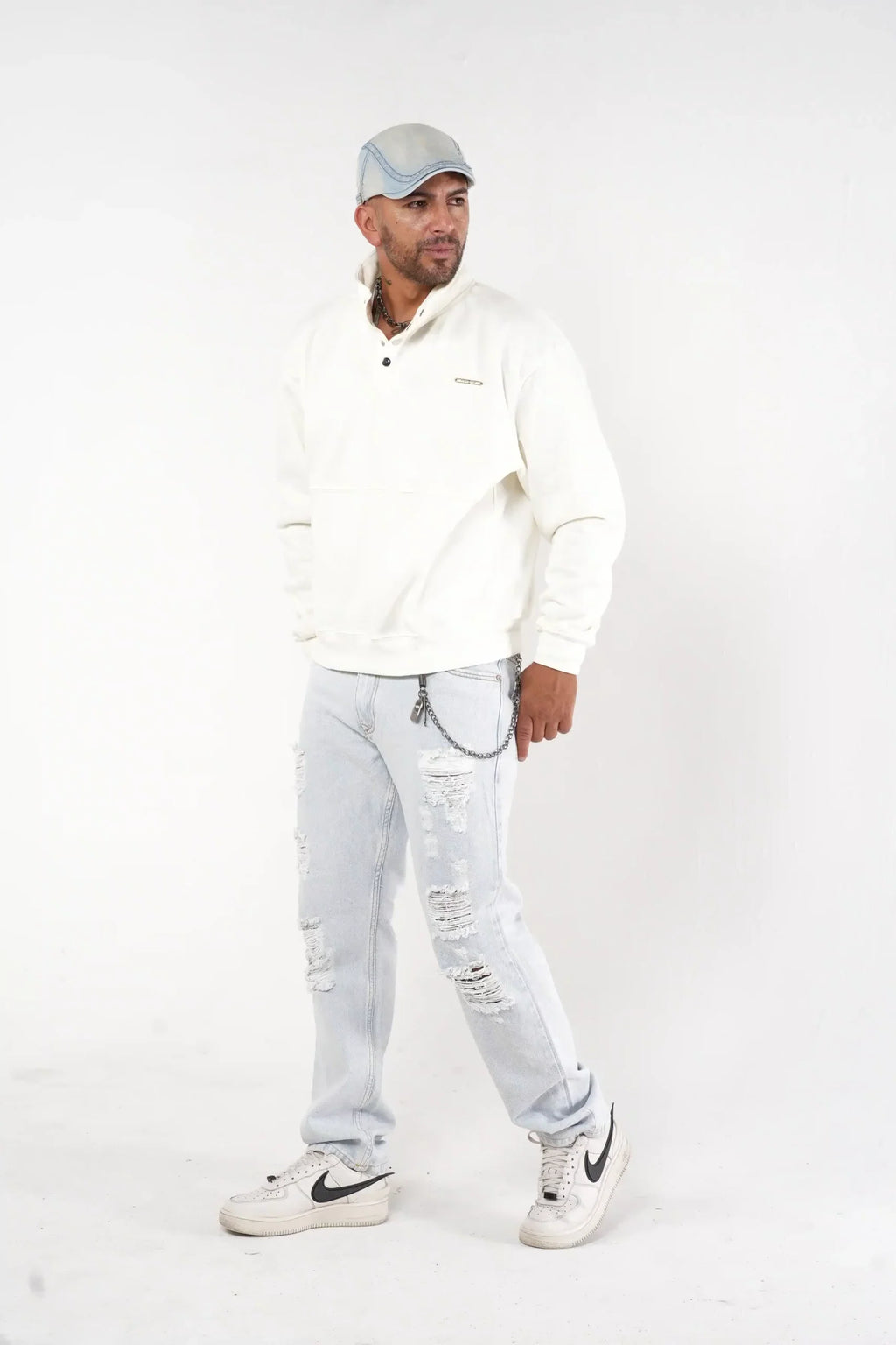 Jean Regular Fit - Hielo con rotos - Bota Recta