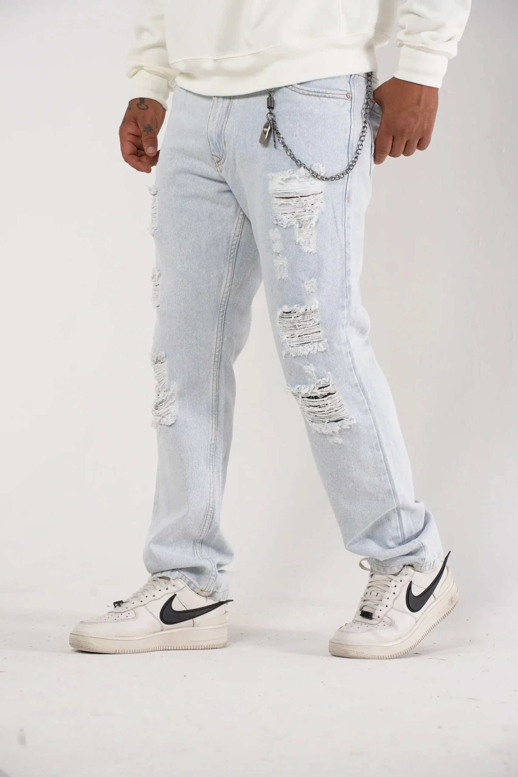 Jean Regular Fit - Hielo con rotos - Bota Recta