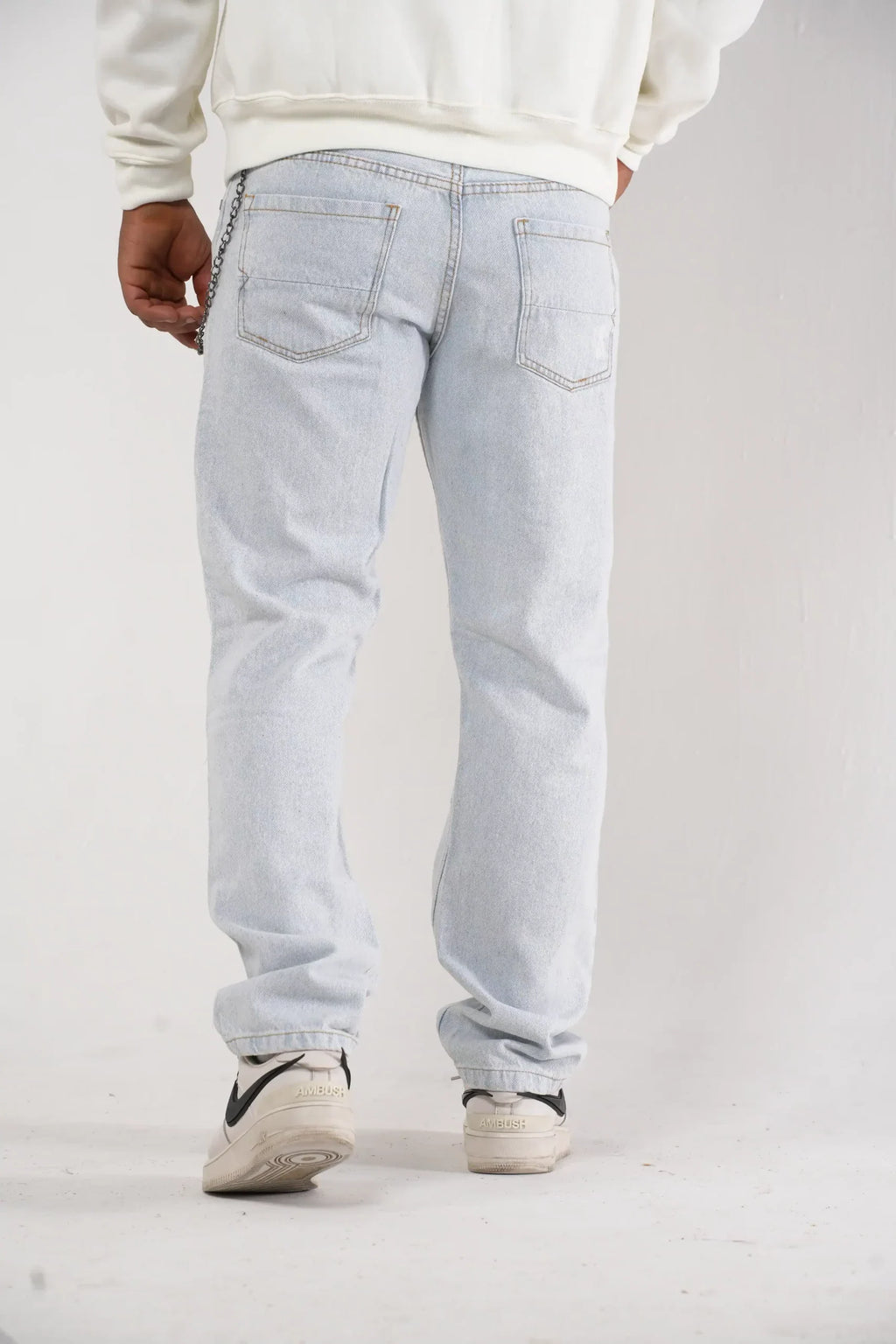 Jean Regular Fit - Hielo con rotos - Bota Recta