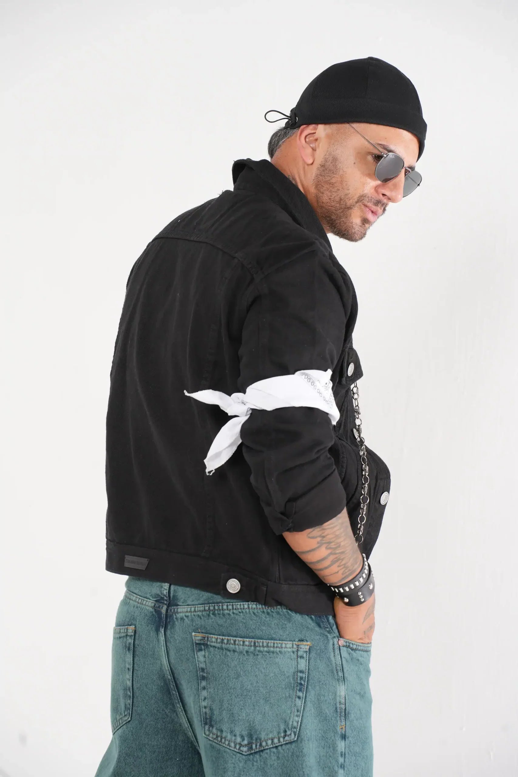 Chaqueta Denim gris desgastada - Estilo Urbano