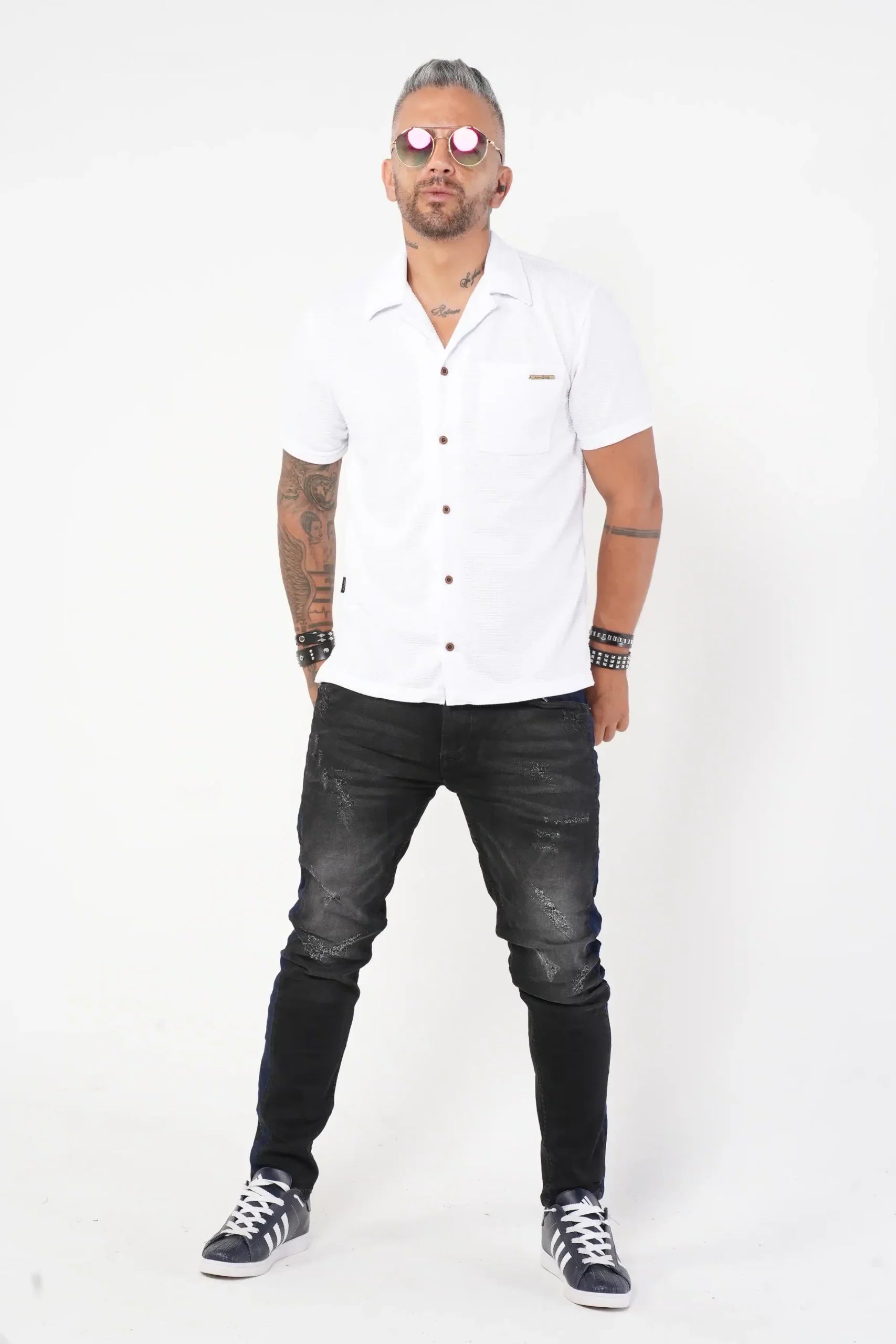 Jeans Skinny Fit Negro con Efecto Desgastado y Panel Lateral Azul
