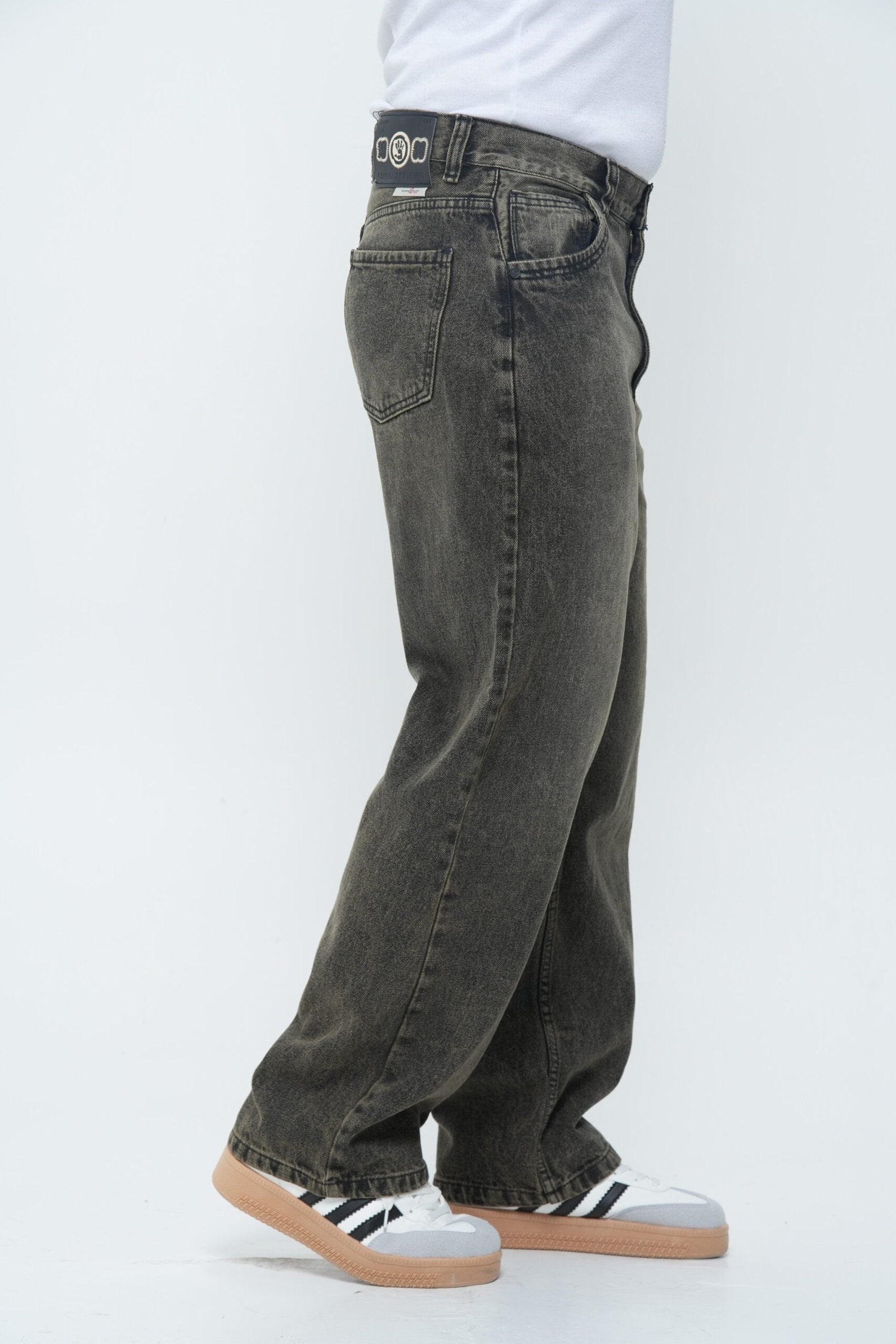 Jeans Gris Lavado Straight Fit – Estilo Urbano Streetwear
