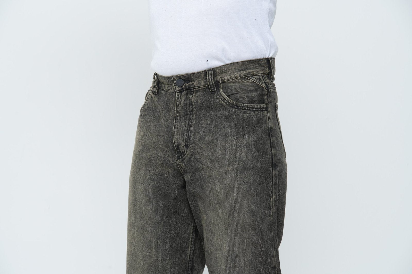 Jeans Gris Lavado Straight Fit – Estilo Urbano Streetwear