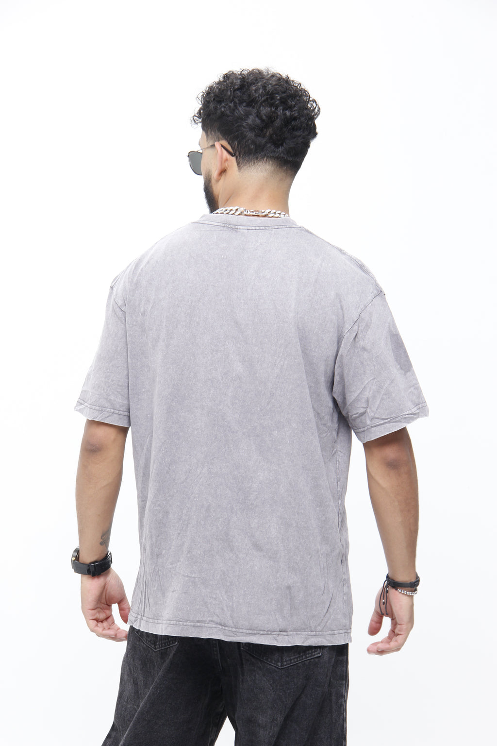 Camiseta Oversize Gris Acid Wash con piedras de Alas –  Urbana Estilo Vintage Grunge