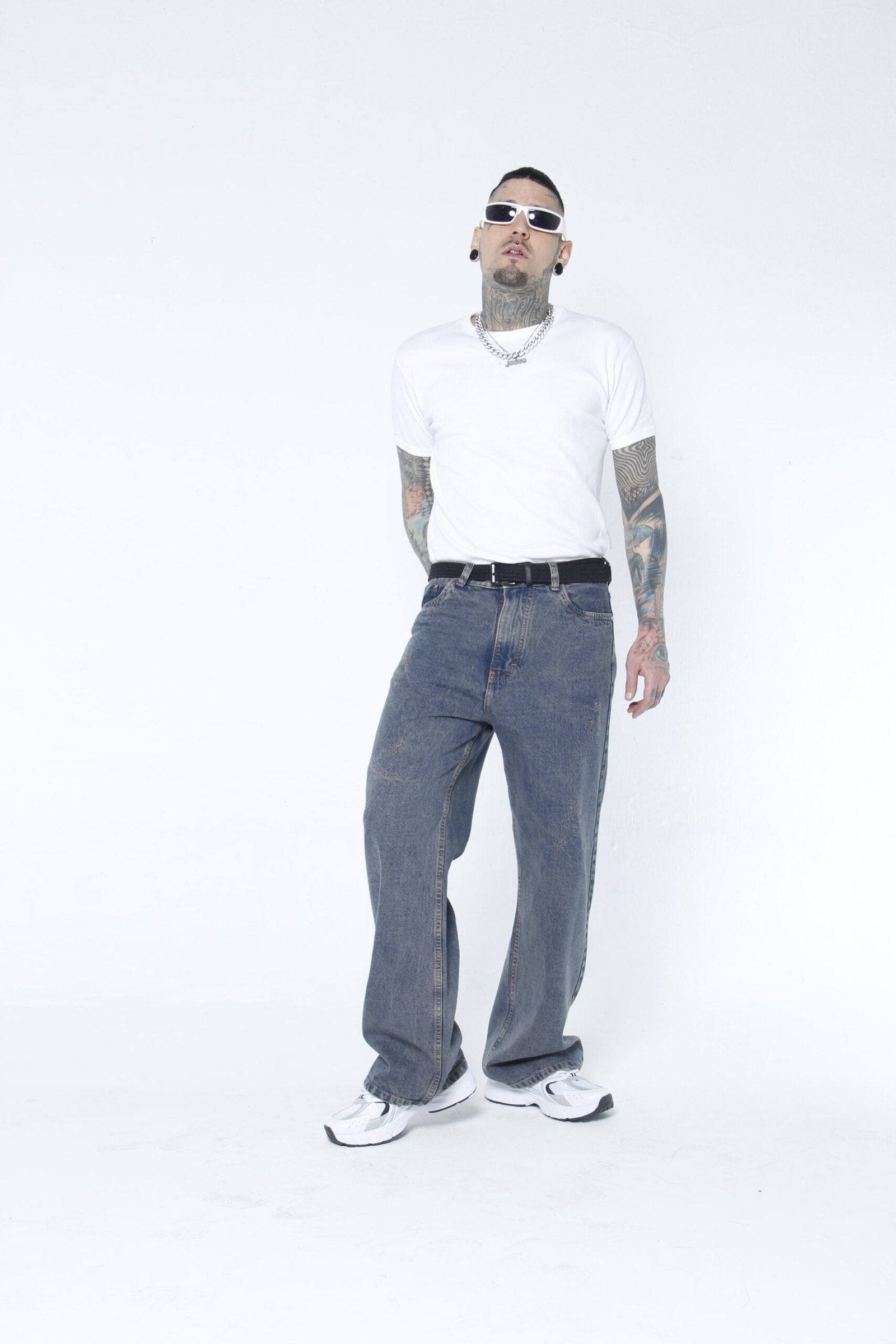 Jeans Hombre Trendy Fit Tono Índigo Violeta - Azul Dirty