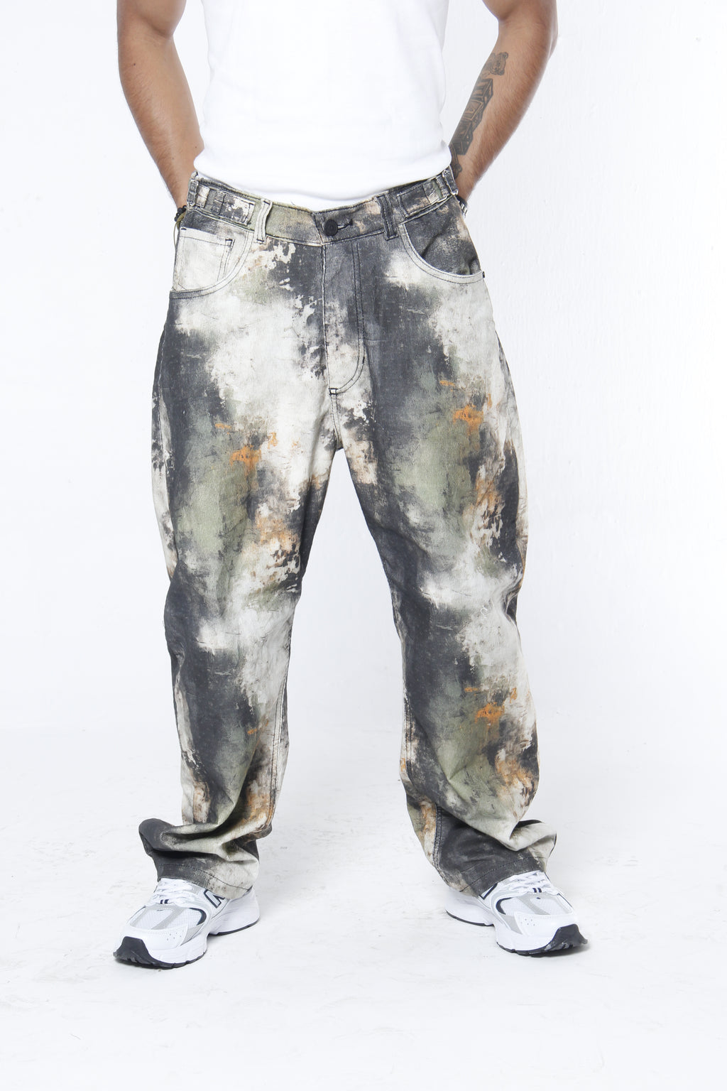 Pantalón Super Baggy Hombre en Pana con Abstracto multicolor