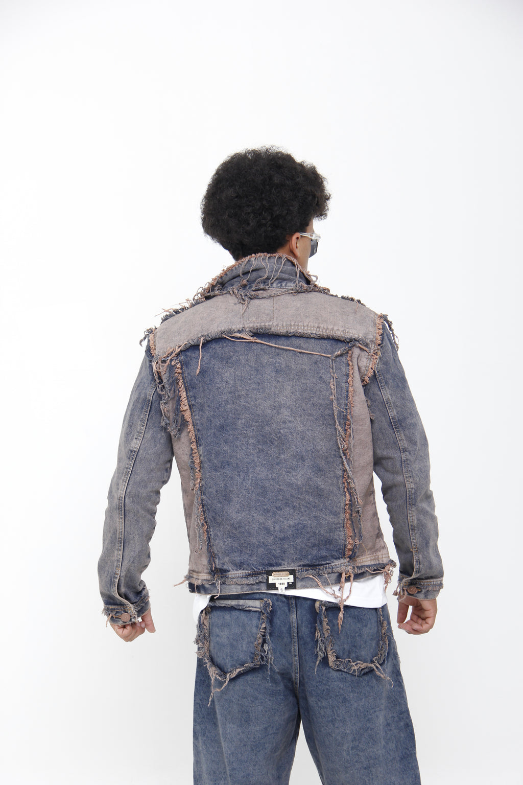 Chaqueta de Jean Deconstruida con Rotos para Hombre - Estilo Grunge Urbano