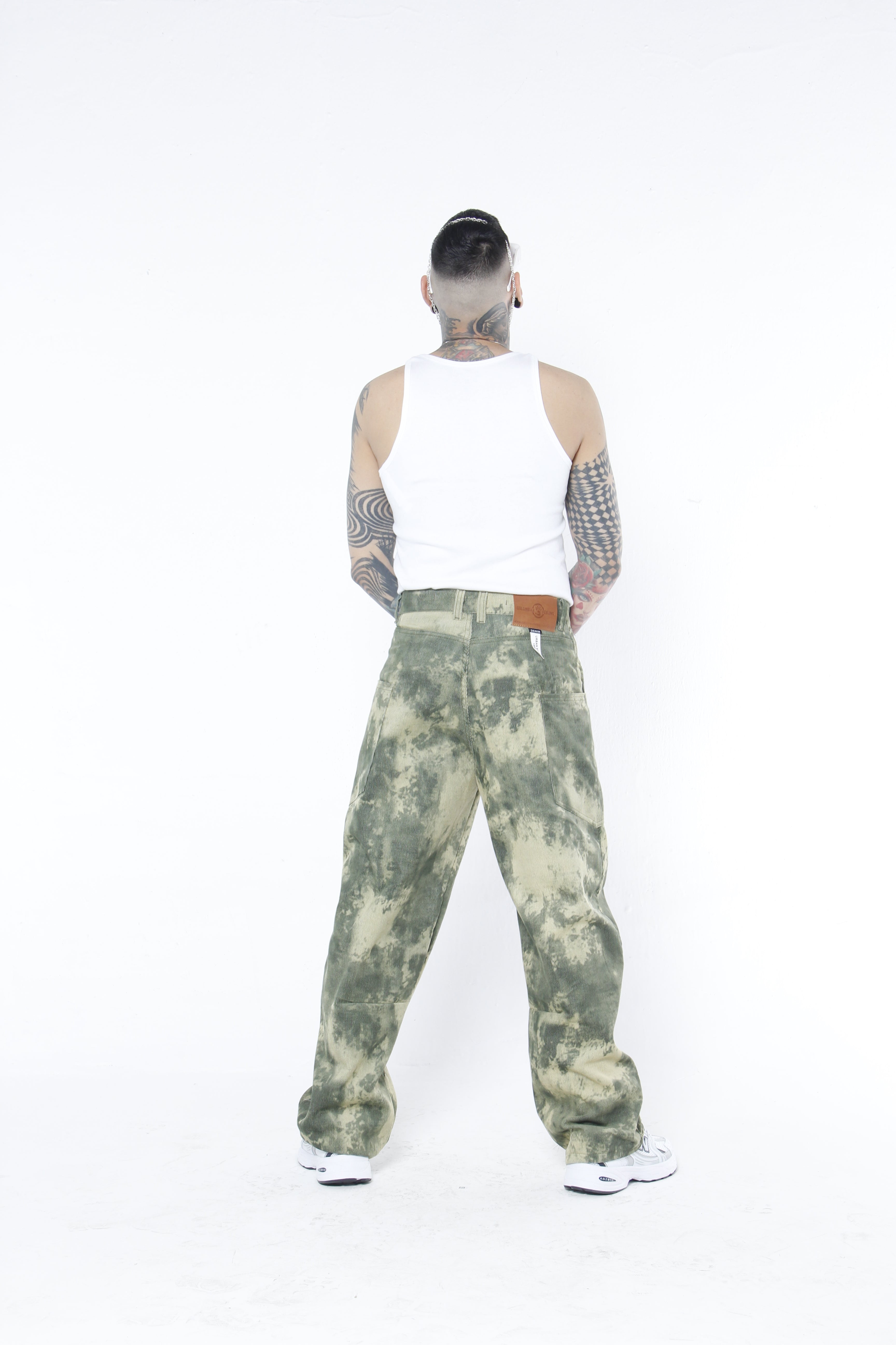 Pantalón Super Baggy Hombre en Pana Verde