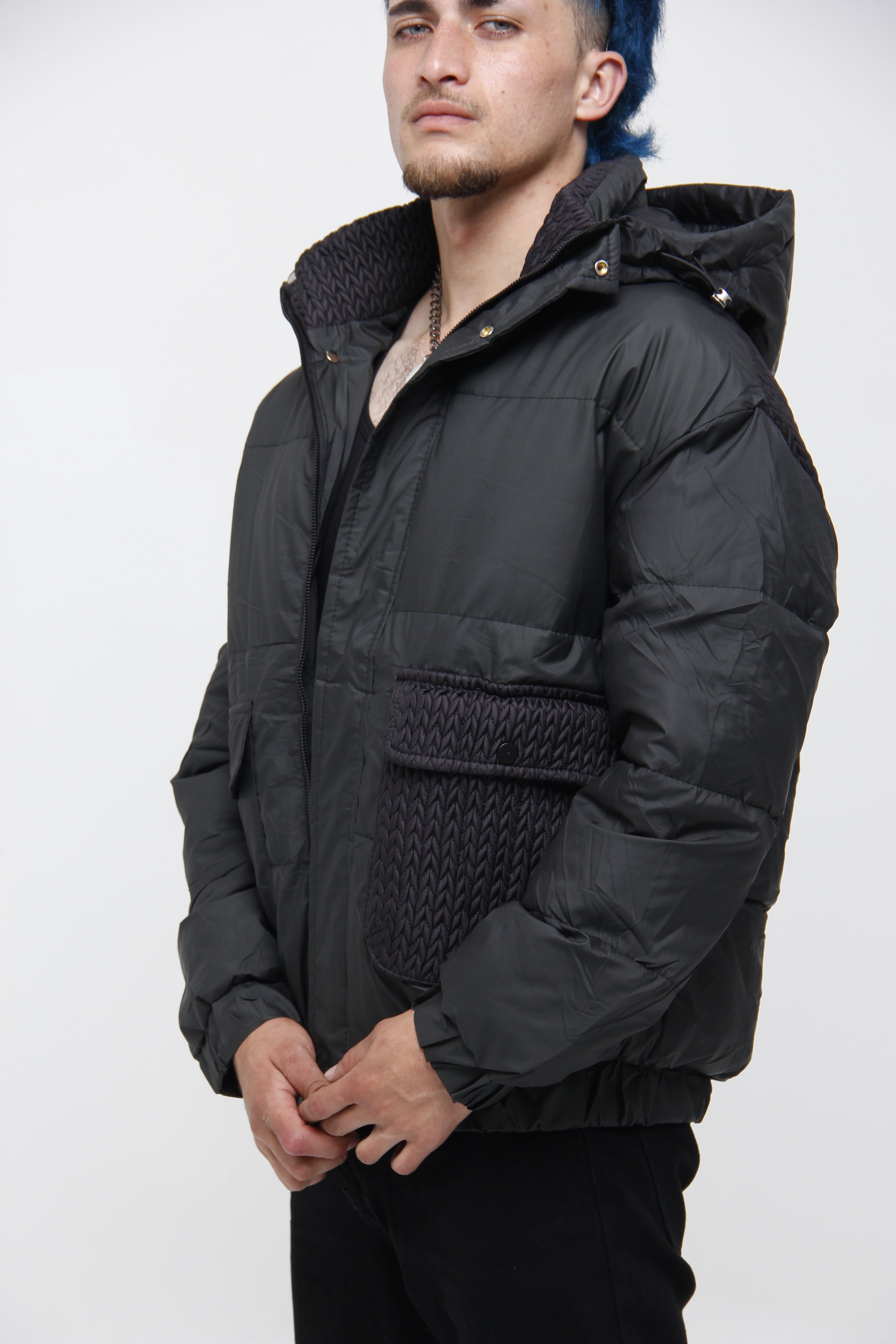 Chaqueta Puffer para Hombre con Detalles en Jackard - Estilo Bomber Premium
