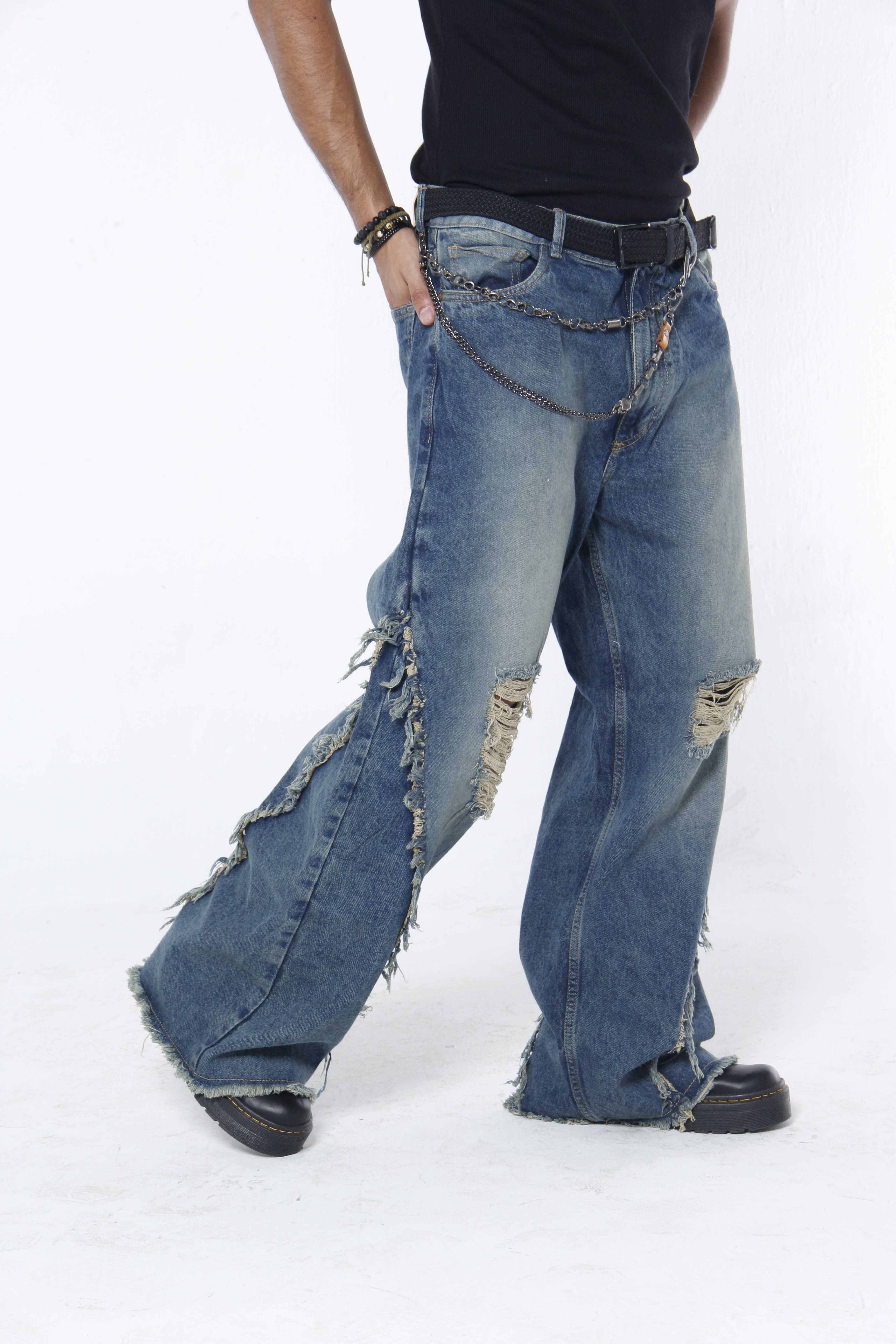 Jean Baggy para Hombre con Flecos y Rotos - Pantalón Denim Azul Estilo Grunge Punk con Cadena