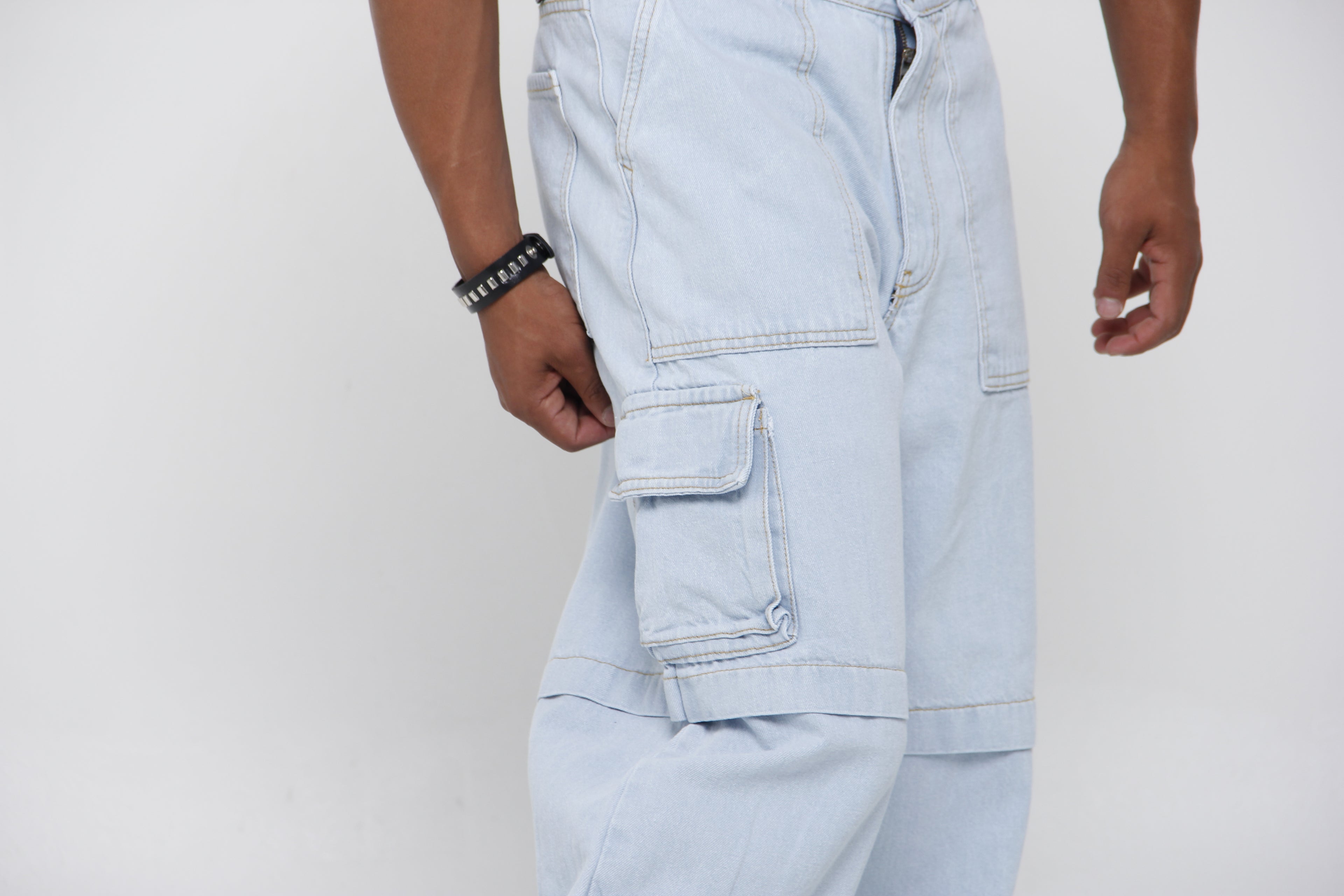 Jean Extra Cargo Azul Claro Loose Fit para Hombre - Estilo Táctico
