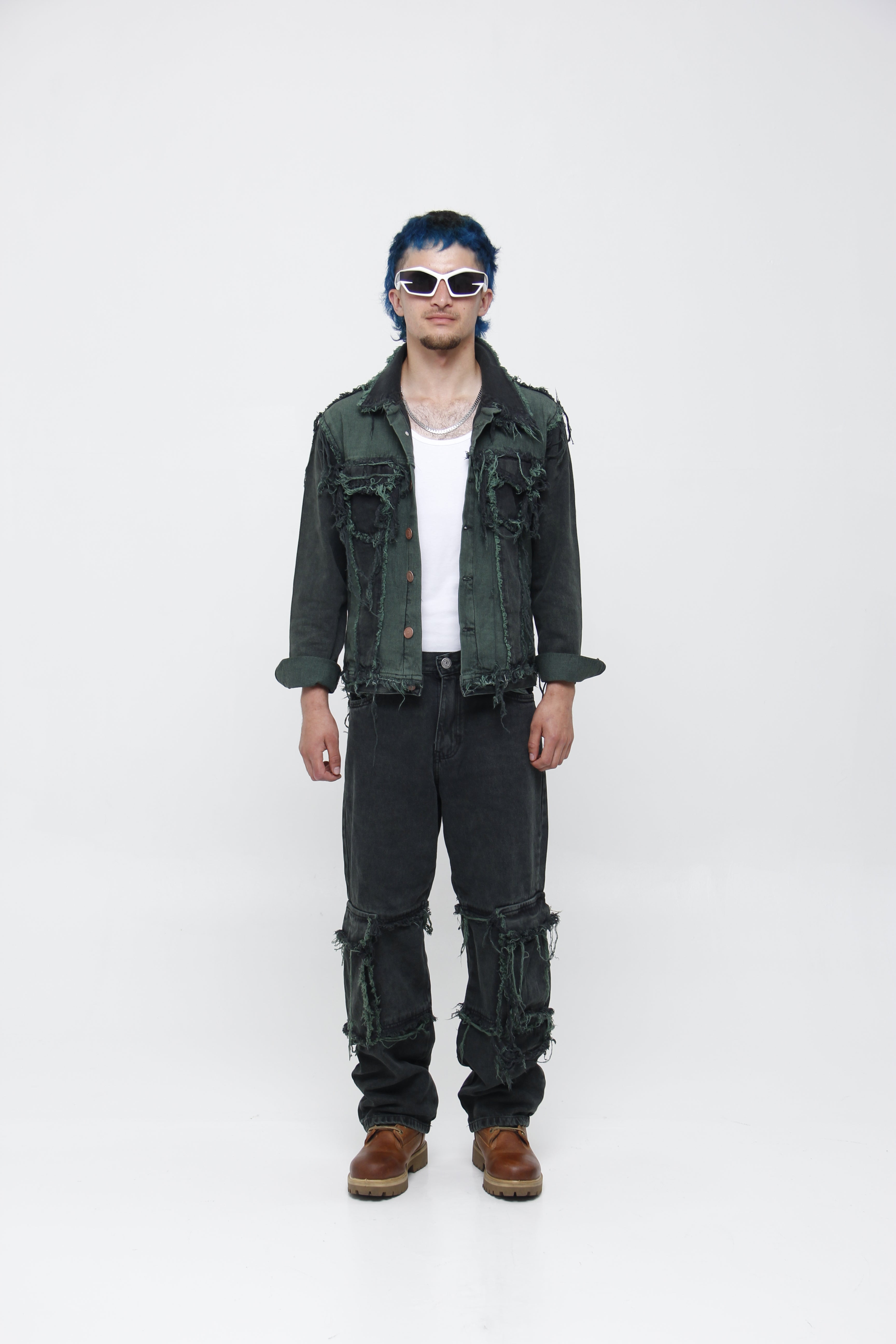 Chaqueta Deconstruida - Estilo Grunge Urbano