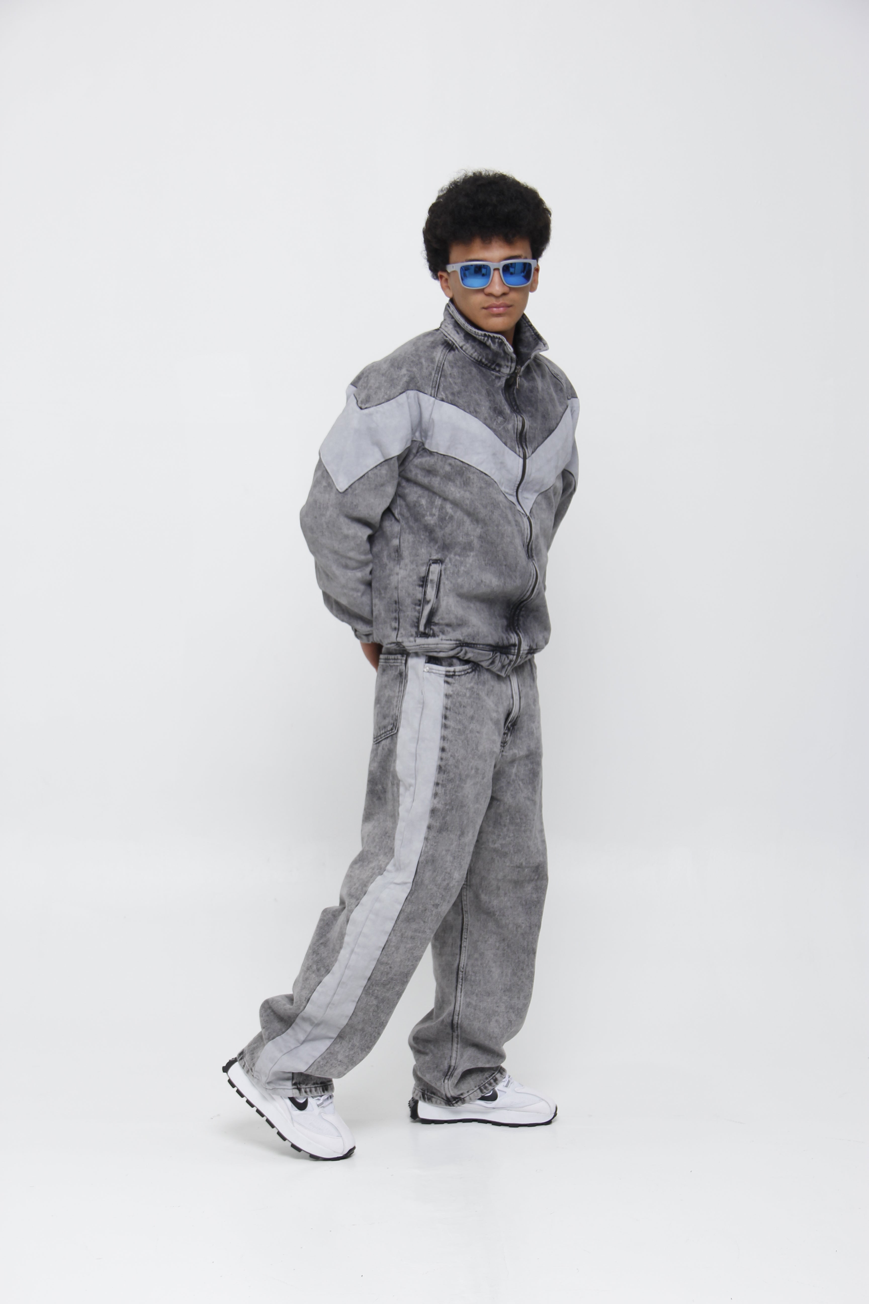 Jean Baggy Gris con Franja Lateral para Hombre - Estilo Urbano