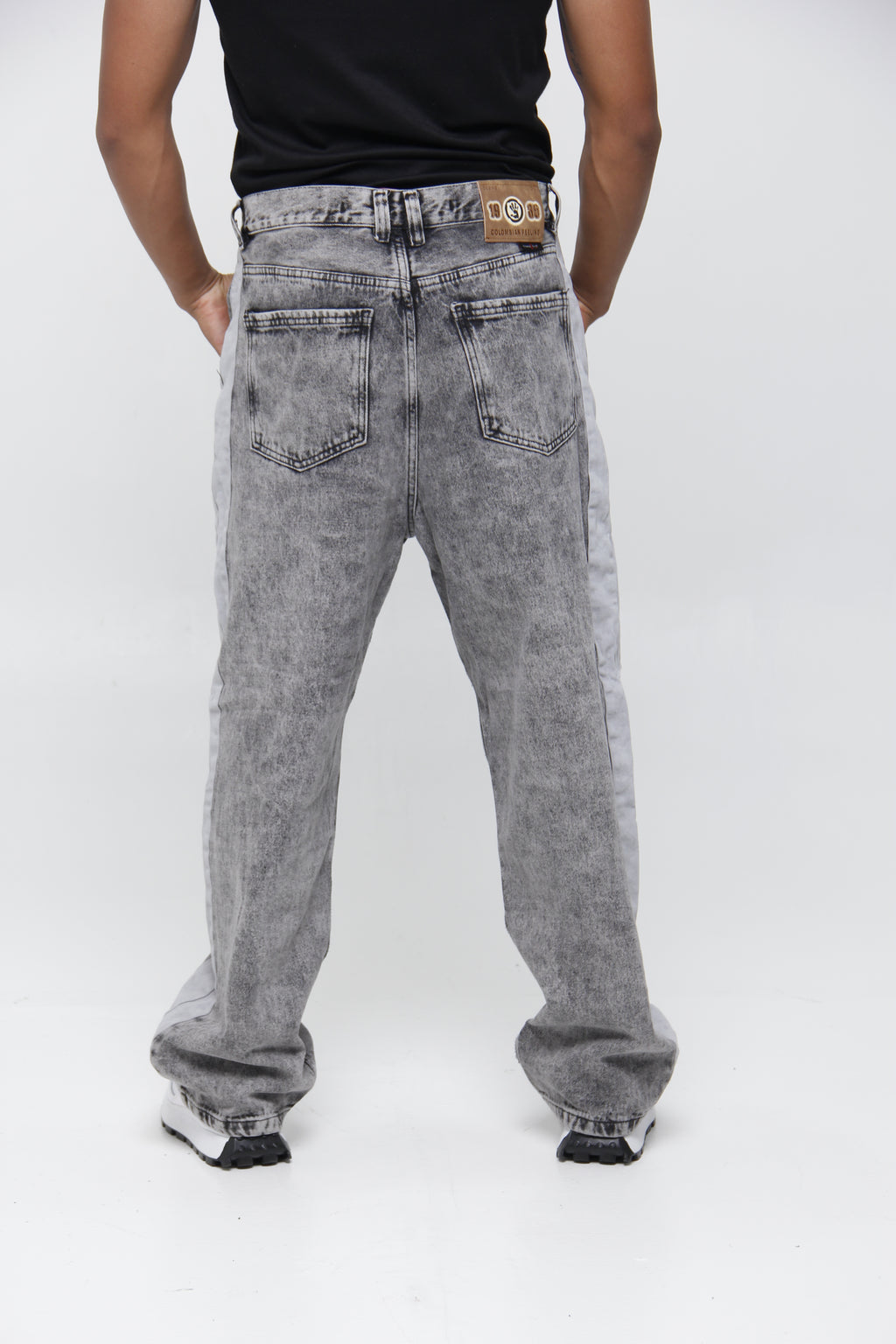 Jean Baggy Gris con Franja Lateral para Hombre - Estilo Urbano