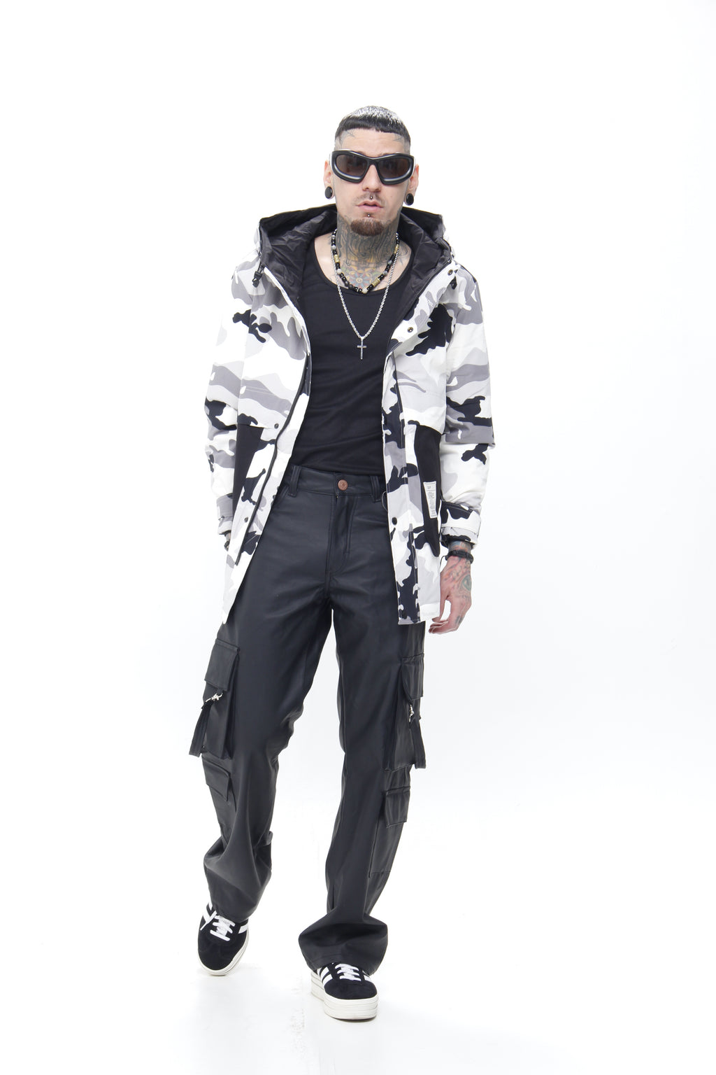 Pantalón Cargo Loose Fit Efecto Cuero