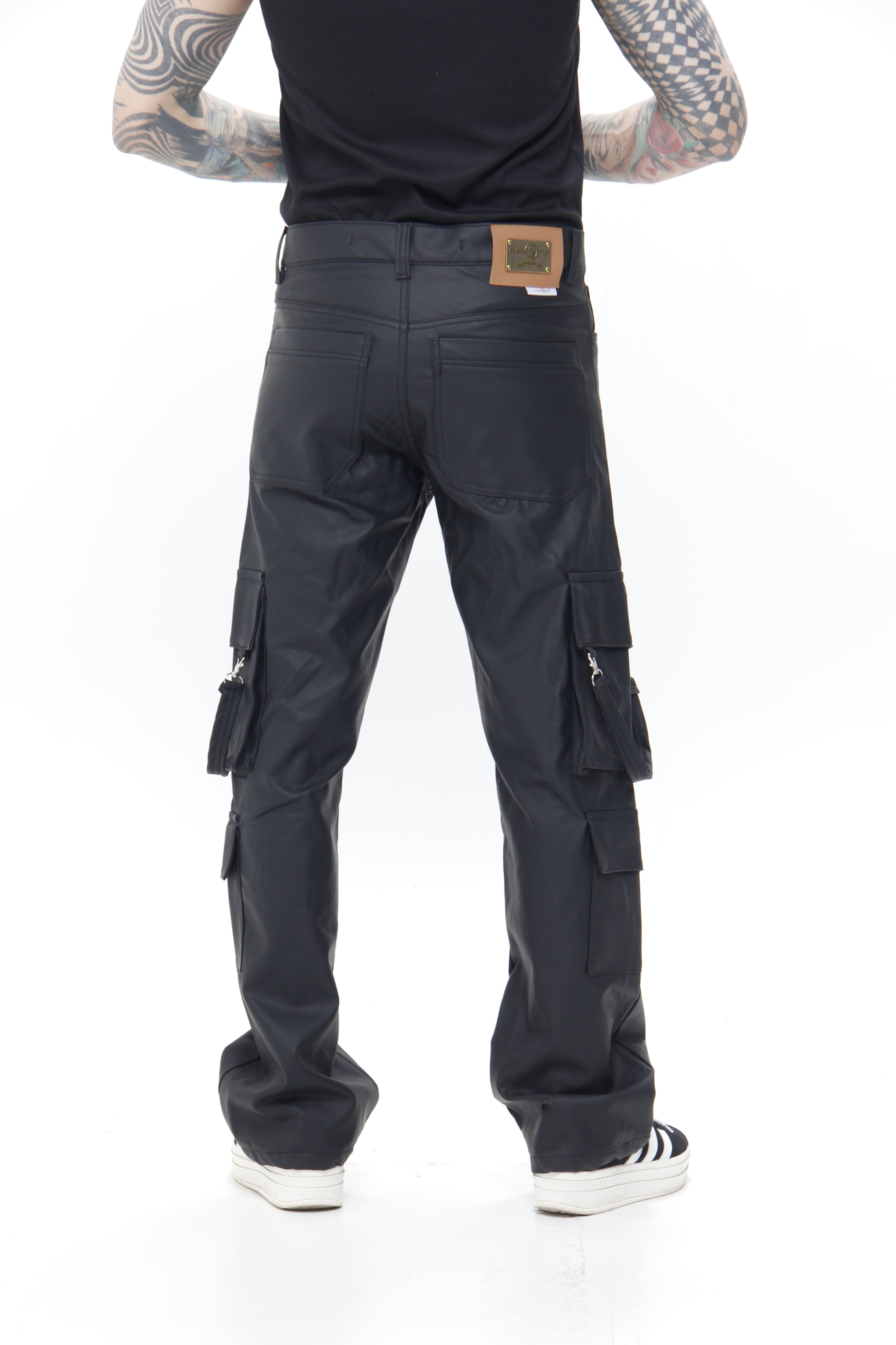 Pantalón Cargo Loose Fit Efecto Cuero