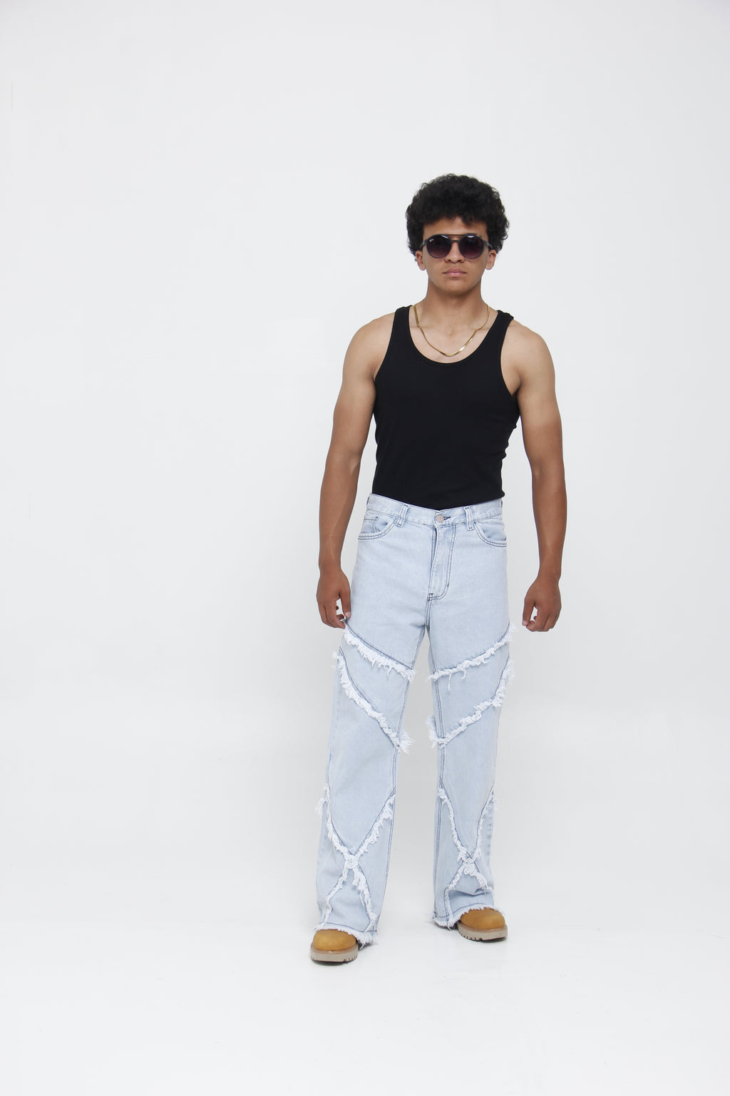 Jean Super Baggy con Costuras Deshilachadas - Grunge Urbano