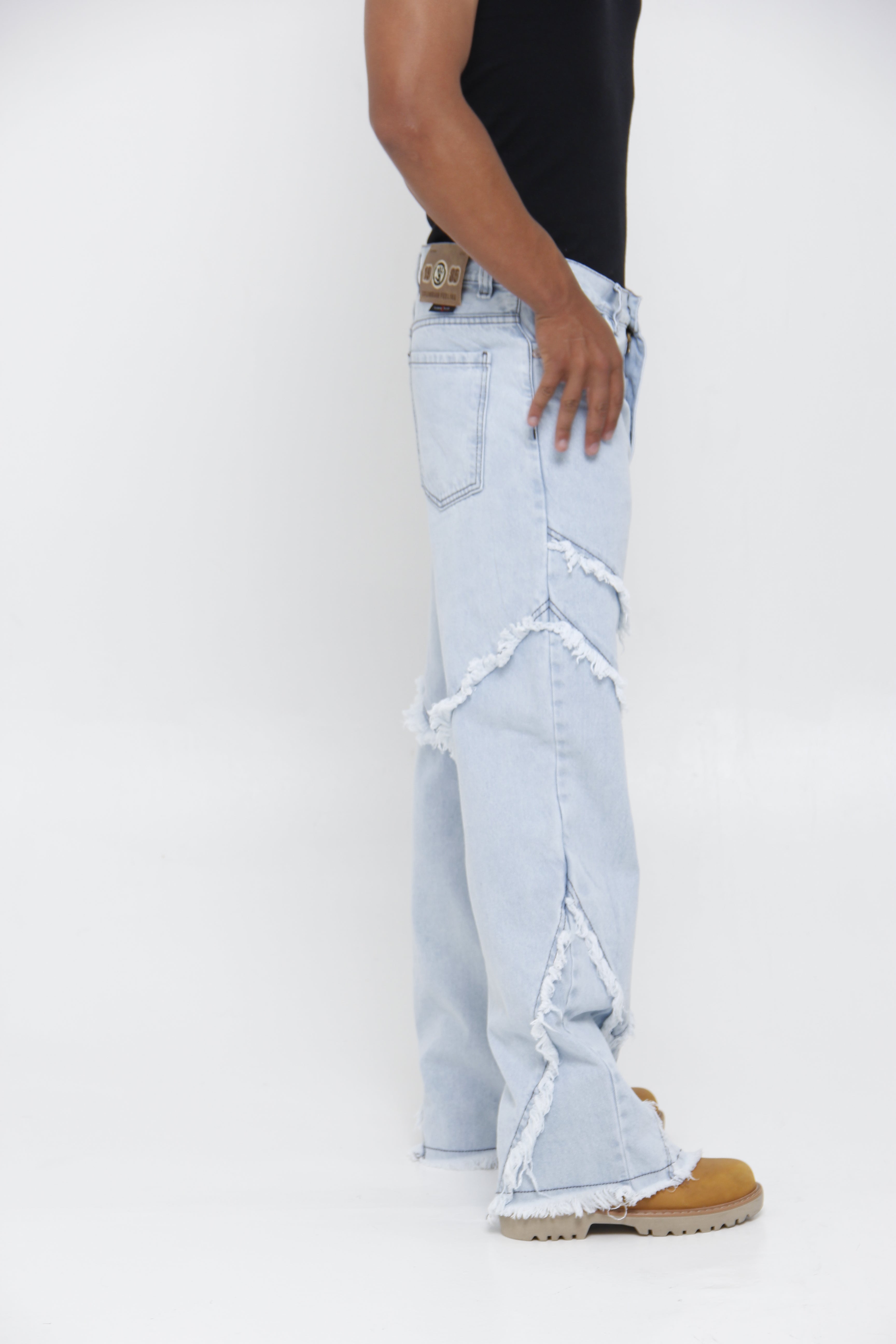 Jean Super Baggy con Costuras Deshilachadas - Grunge Urbano