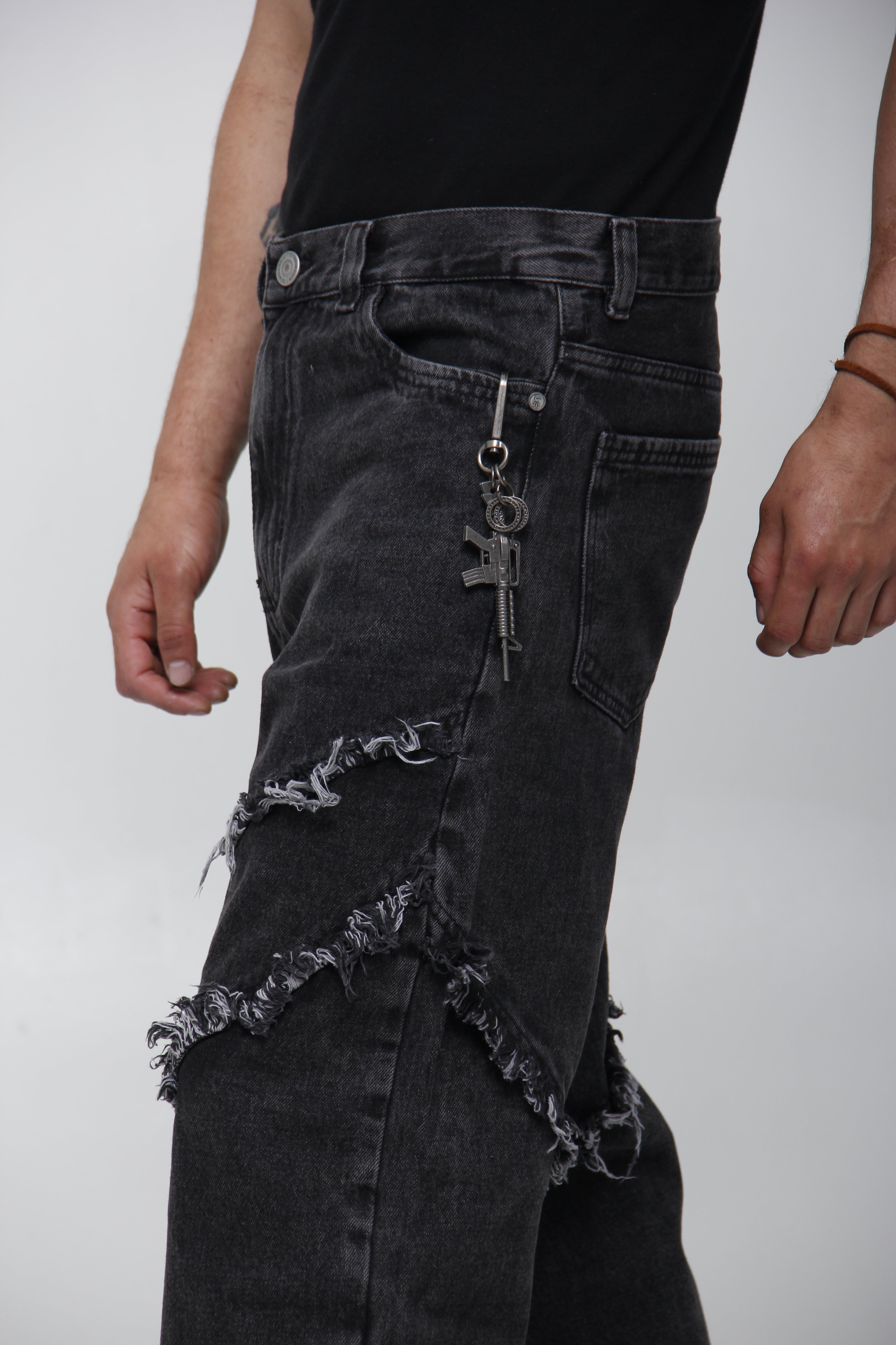 Jean Super Baggy con Costuras Deshilachadas - Estilo Grunge Urbano