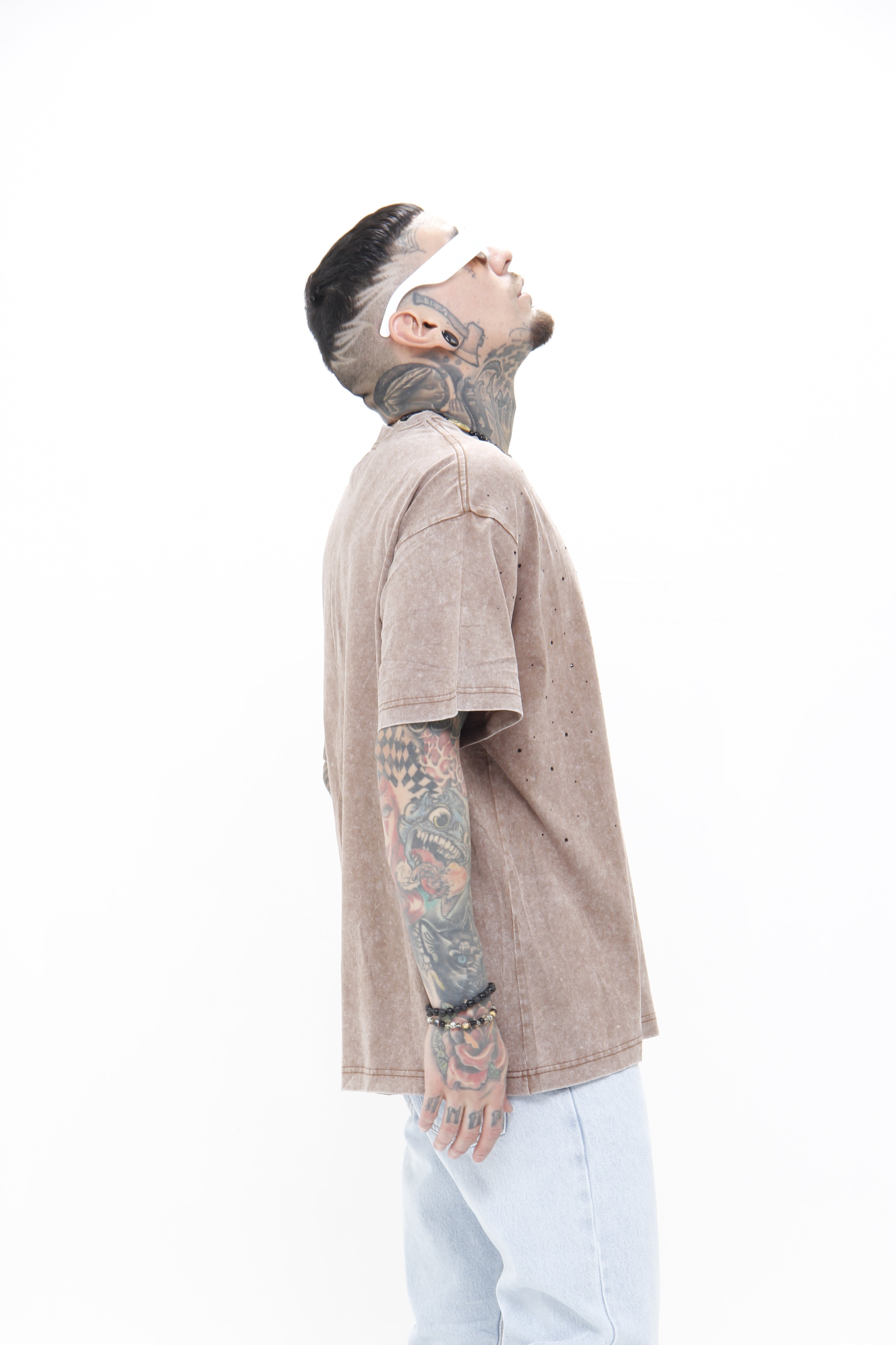 Camiseta Acid Wash – Algodón Pesado con Pedrería Streetwear