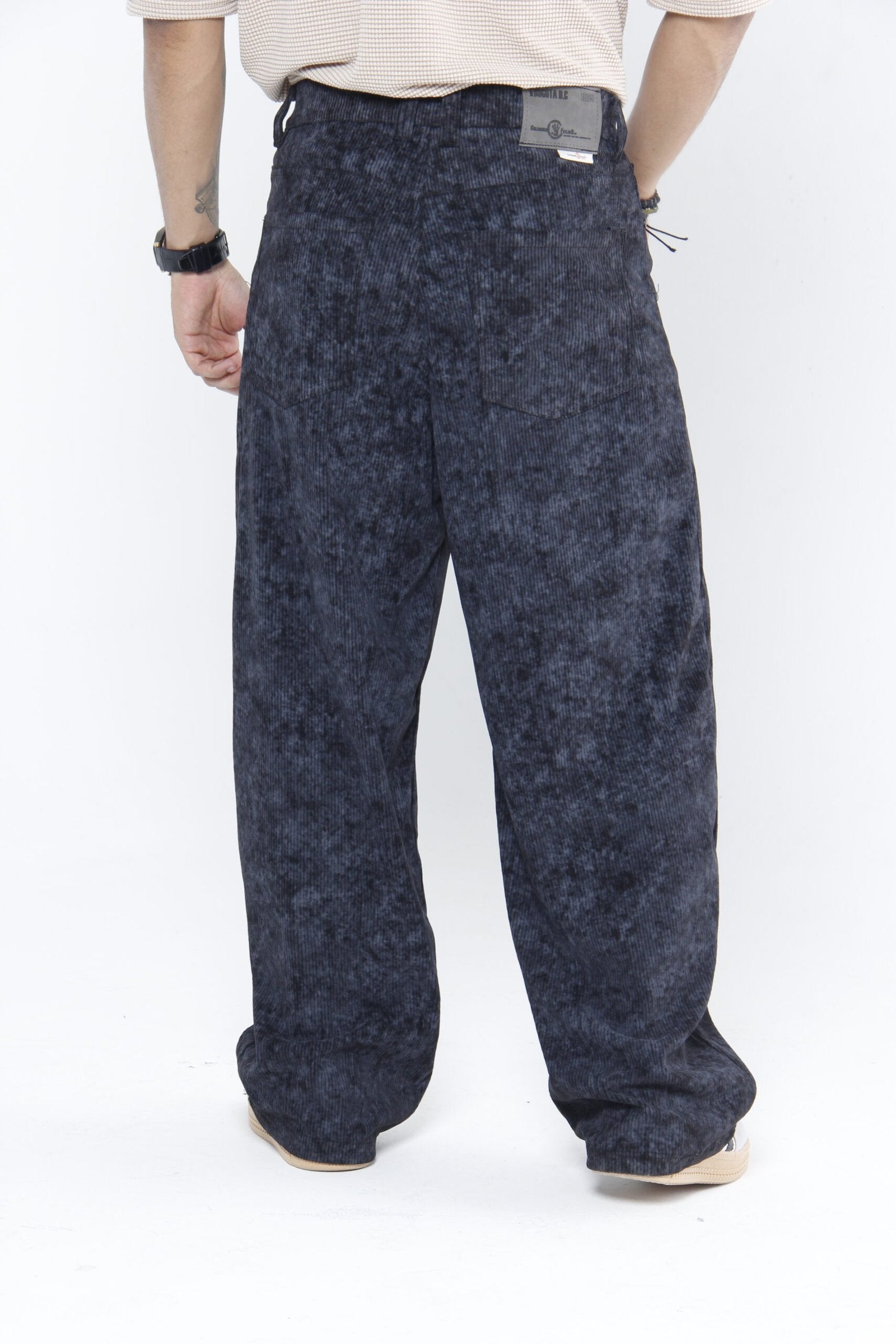 Pantalón Pana Baggy Negro Mineral  - Corduroy Ancho Texturizado