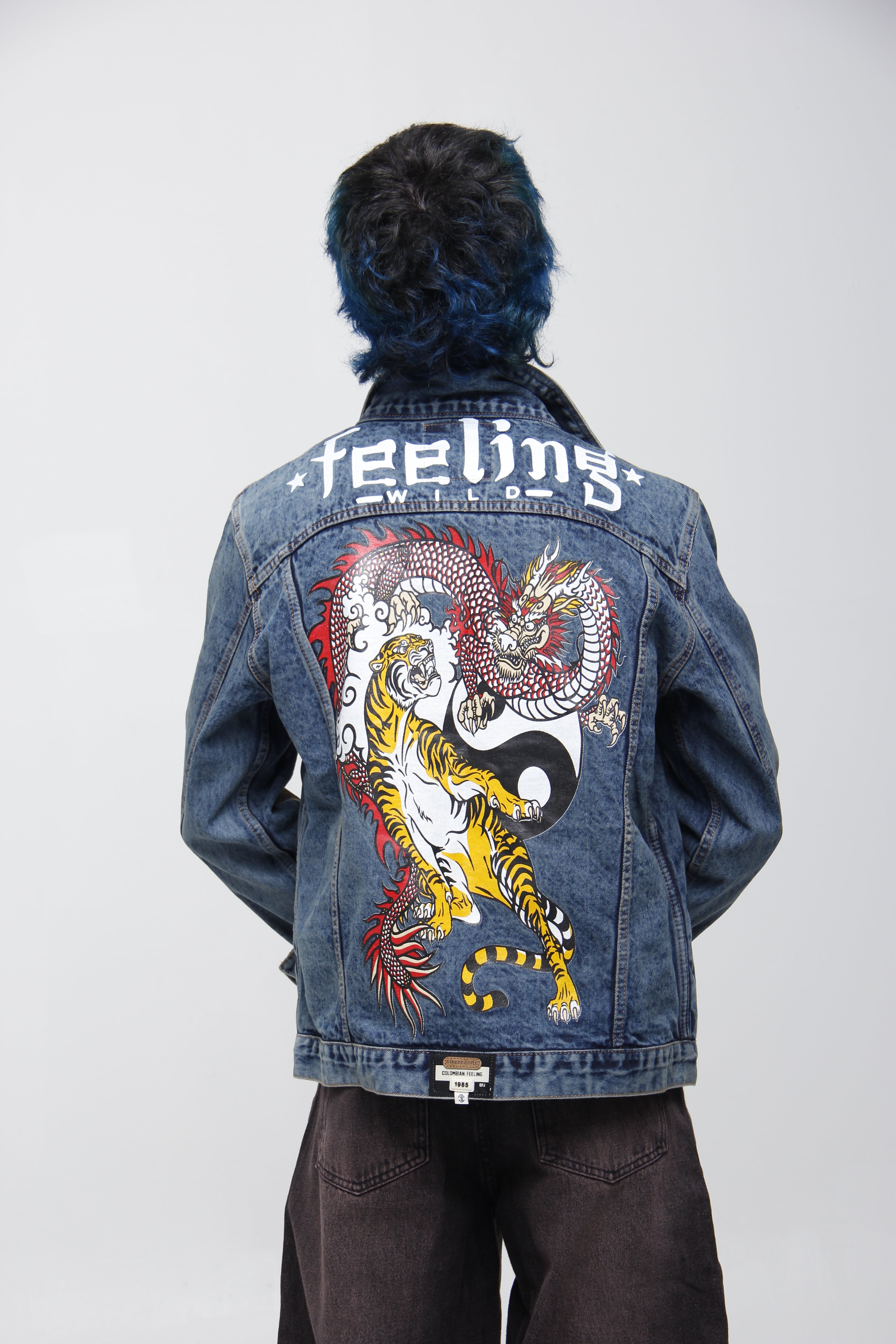Chaqueta de Jean Azul con Gráficos de Tigre para Hombre - Estilo Urbano