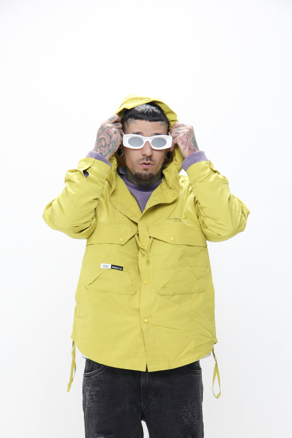 Chaqueta – Rompevientos Gorpcore con Capota y Múltiples Bolsillos