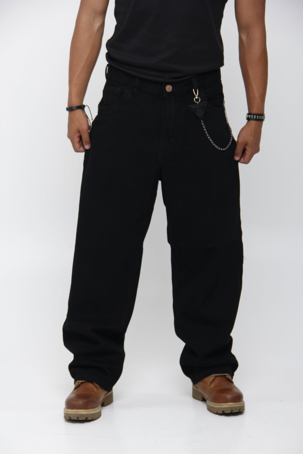 Jean Super Baggy Negro para Hombre - Corte Ultra Ancho Urbano