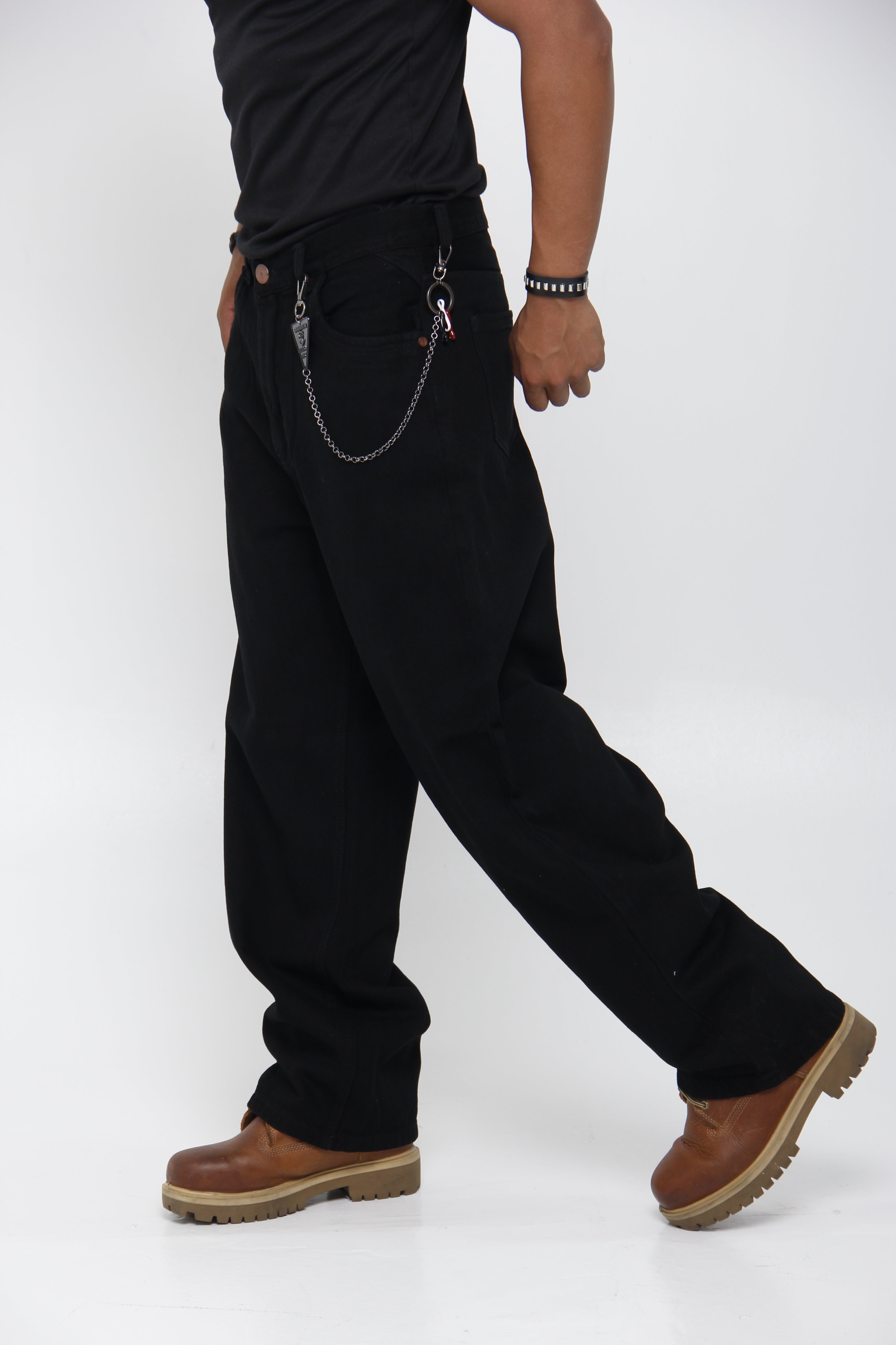 Jean Super Baggy Negro para Hombre - Corte Ultra Ancho Urbano