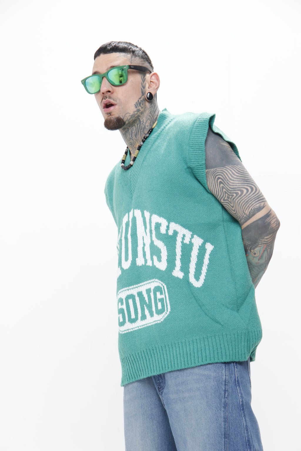 Chaleco "SONG" – Knit Vest Streetwear Estilo Varsity Retro