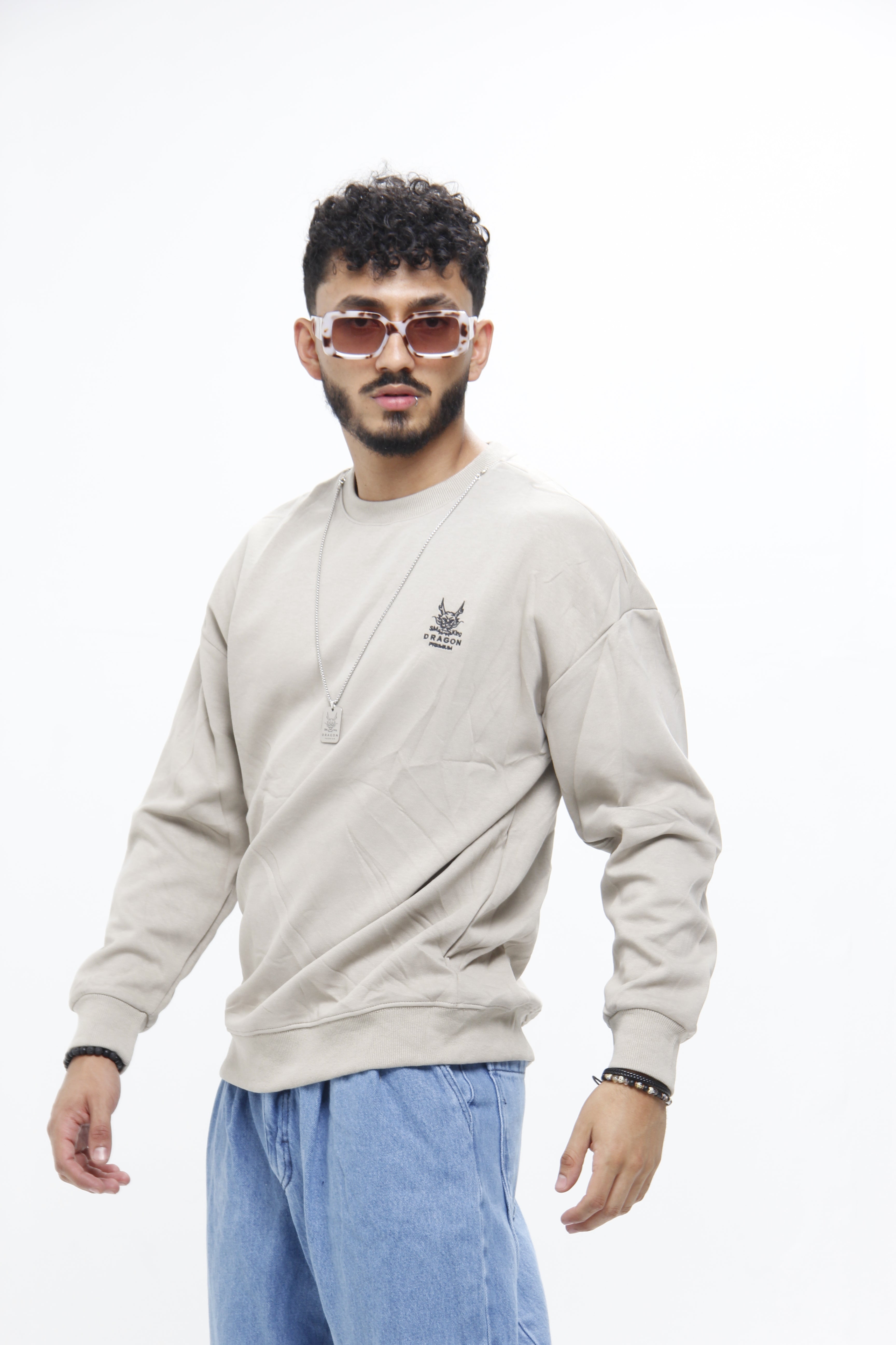 Buzo Oversize Beige – Algodón Pesado Cuello Redondo Estilo Streetwear