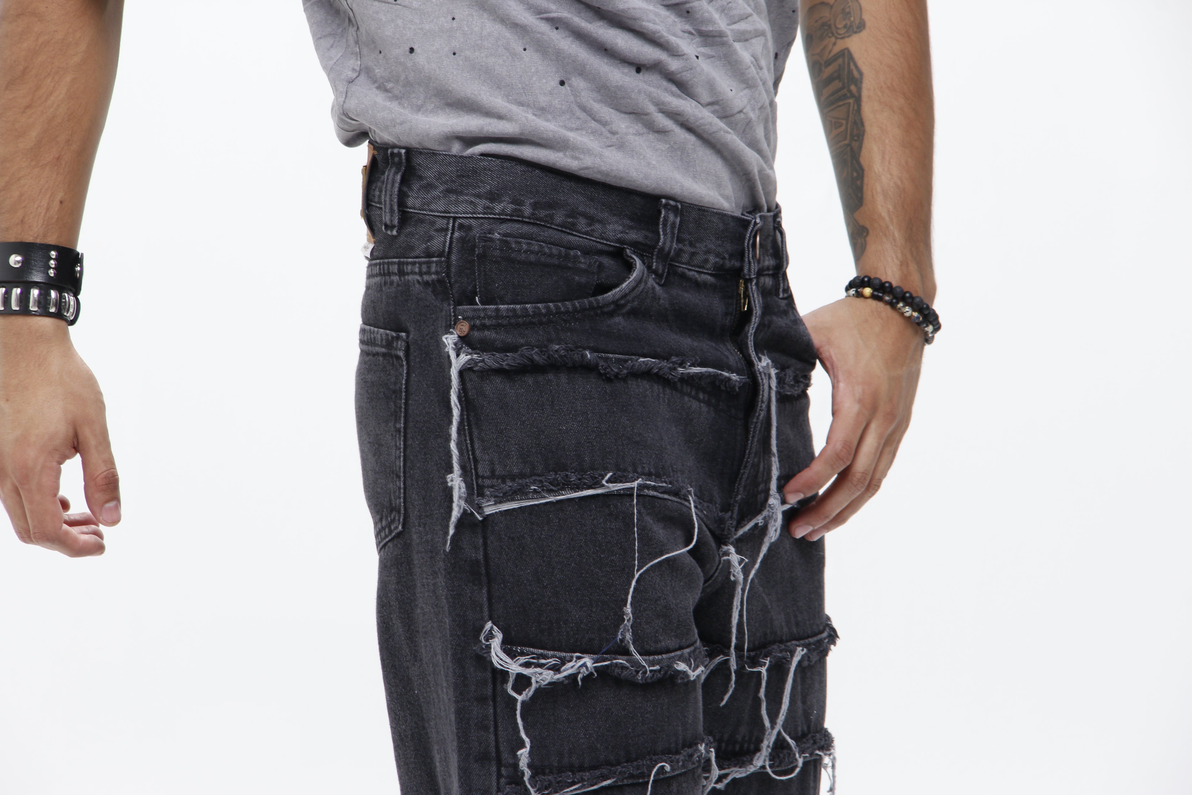 Jean Trendy Fit Negro Desconstruido – Pantalón Denim de Flecos Estilo Urbano
