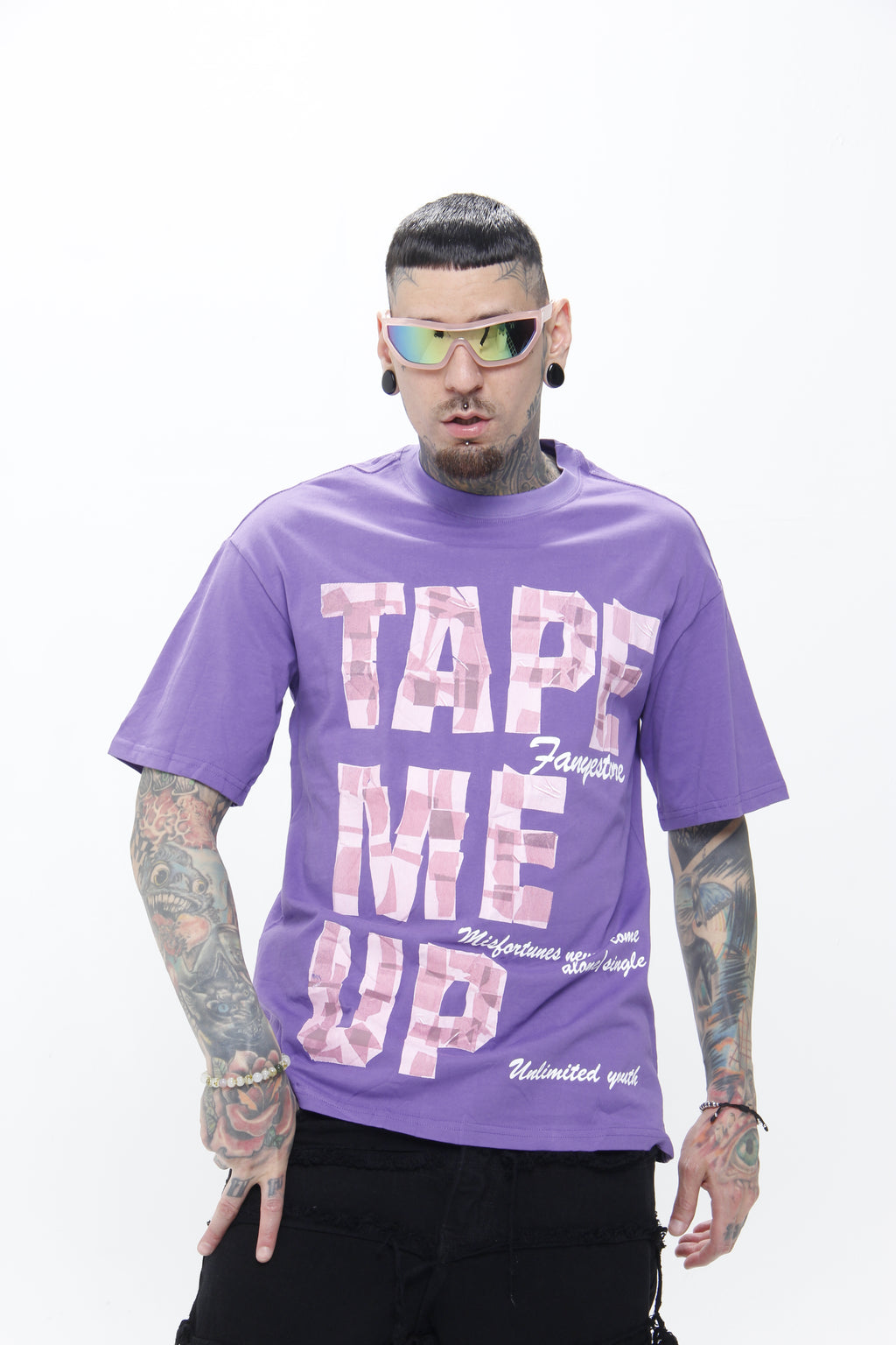 Camiseta Heavyweight "Tape Me Up"