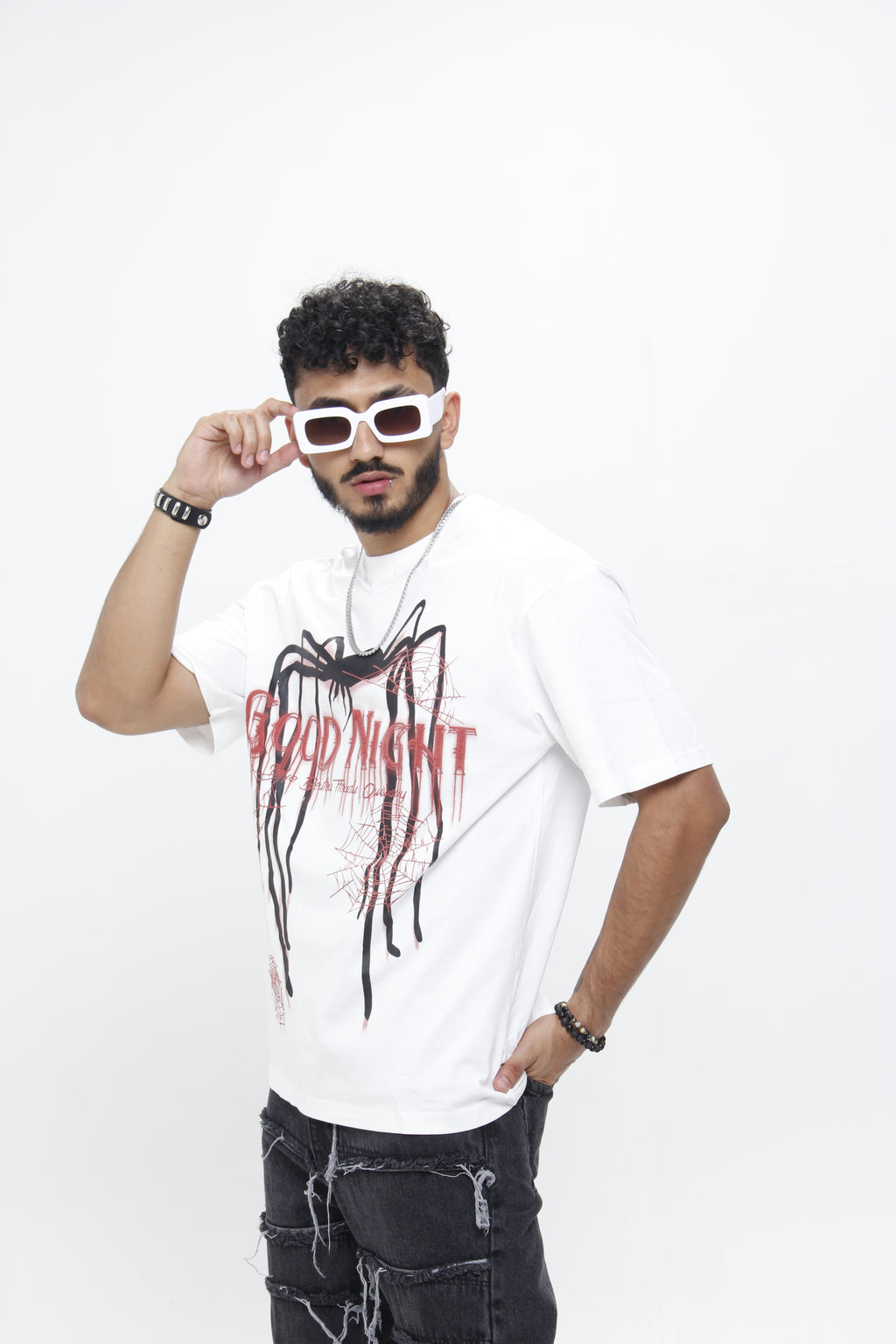 Camiseta Blanca "Good Night Spider" –